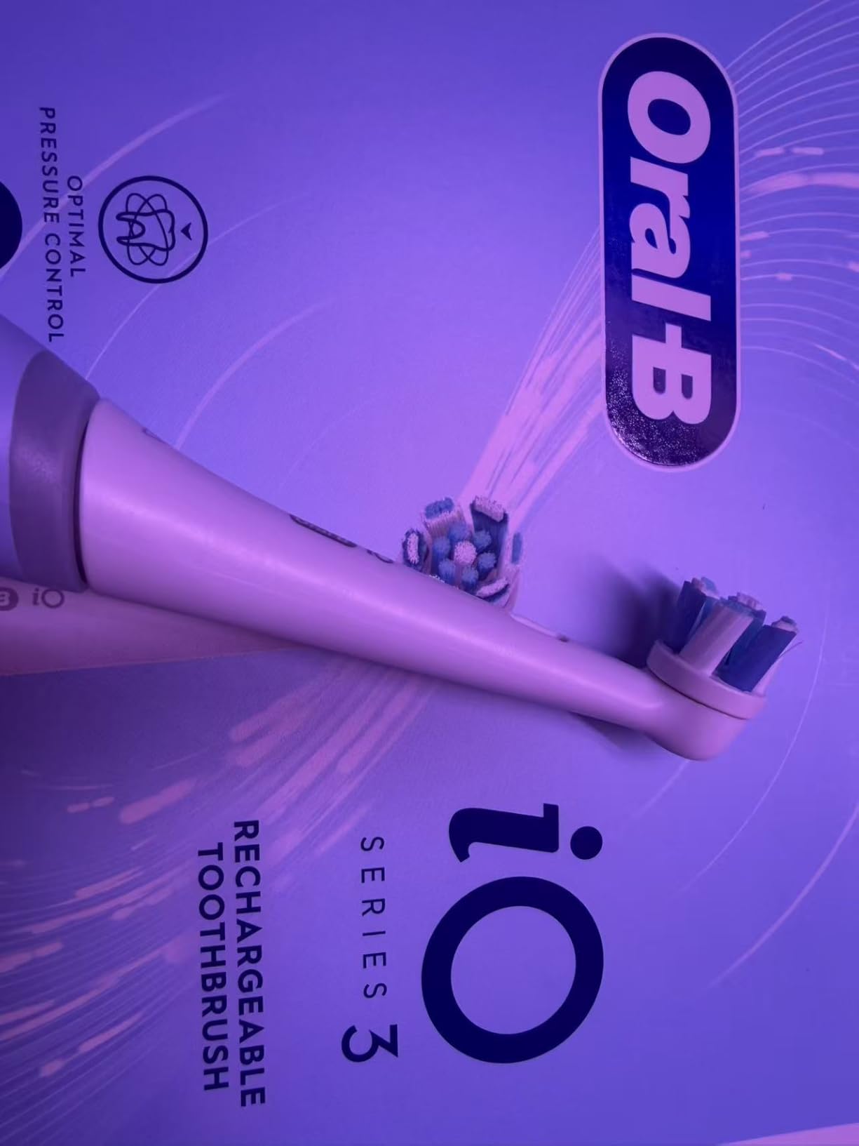 Oral-B Rechargeable Electric Toothbrush, iO3 Clean & Protect, 3 Cleaning Modes, Black customer photo 1