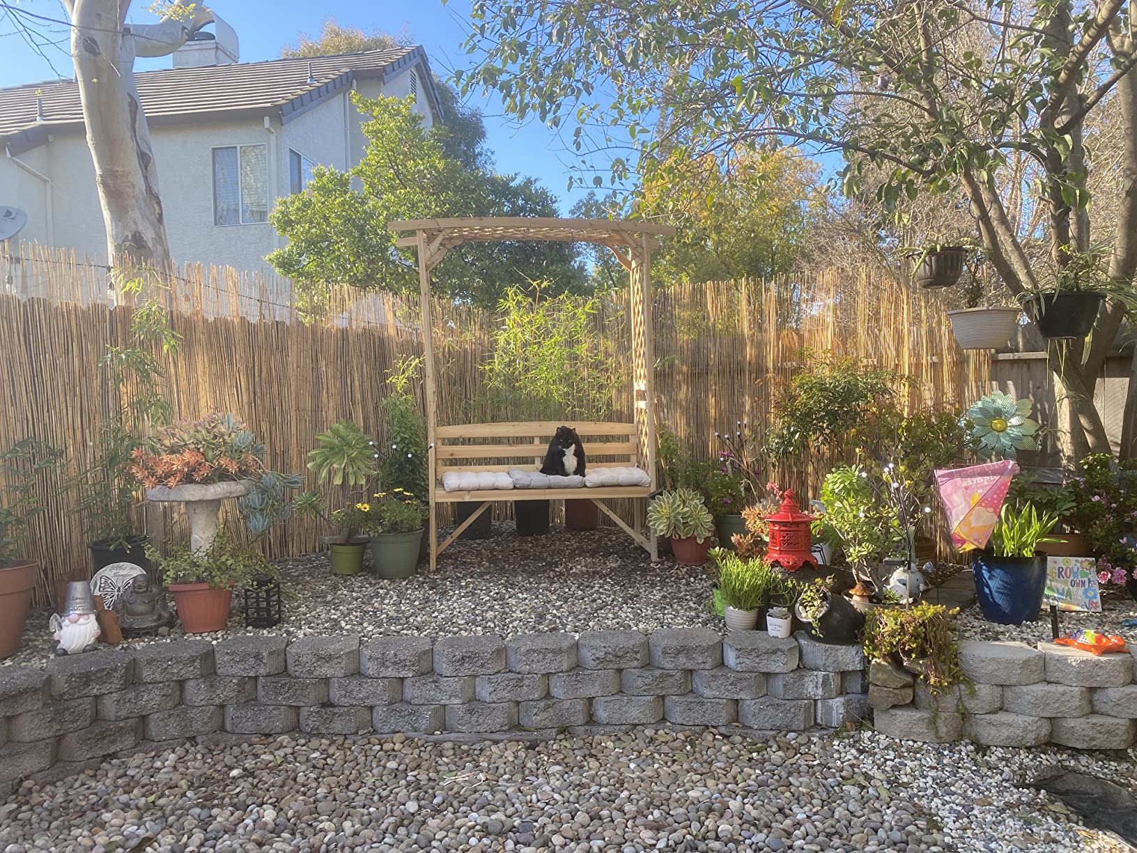 Outsunny Patio Garden Bench Arbor Arch with Pergola and 2 Trellises, 3 Seat Natural Wooden Outdoor Bench for Grape Vines & Climbing Plants, Backyard Decor, Natural customer photo 2
