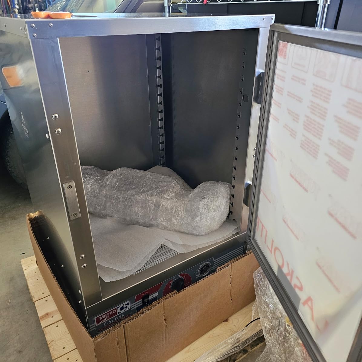METRO C5 E-Series Hot Holding and Proofing Cabinet, 24 Pan Full Height Commercial Food Warmer, 2000W Convection Heated Cabinet with Clear Door, NSF UL, for Restaurants, Catering, Food Trucks customer photo 2