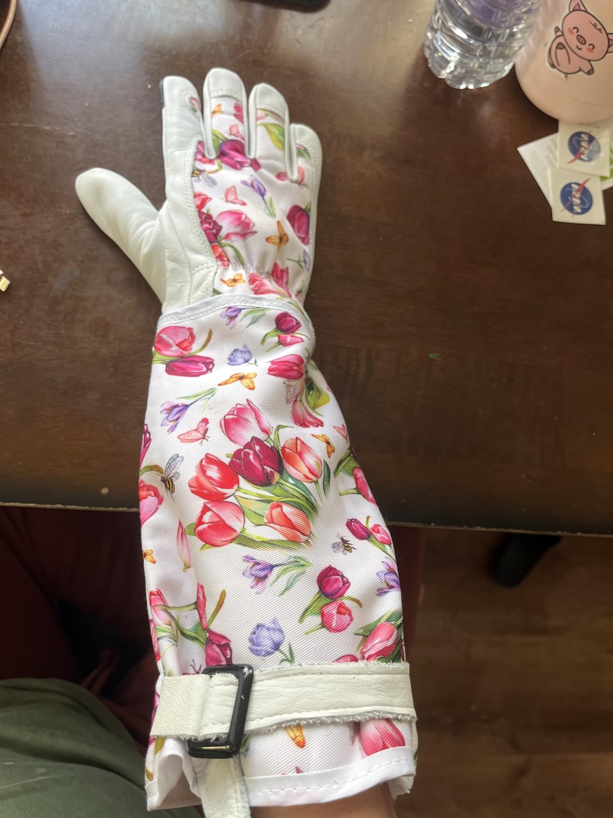DLY Gardening Gloves for Women, Rose Gloves Gardening Thorn Proof, Long Garden Gloves for Women, Breathable Cowhide Leather Gauntlet (Medium, Blue) customer photo 2