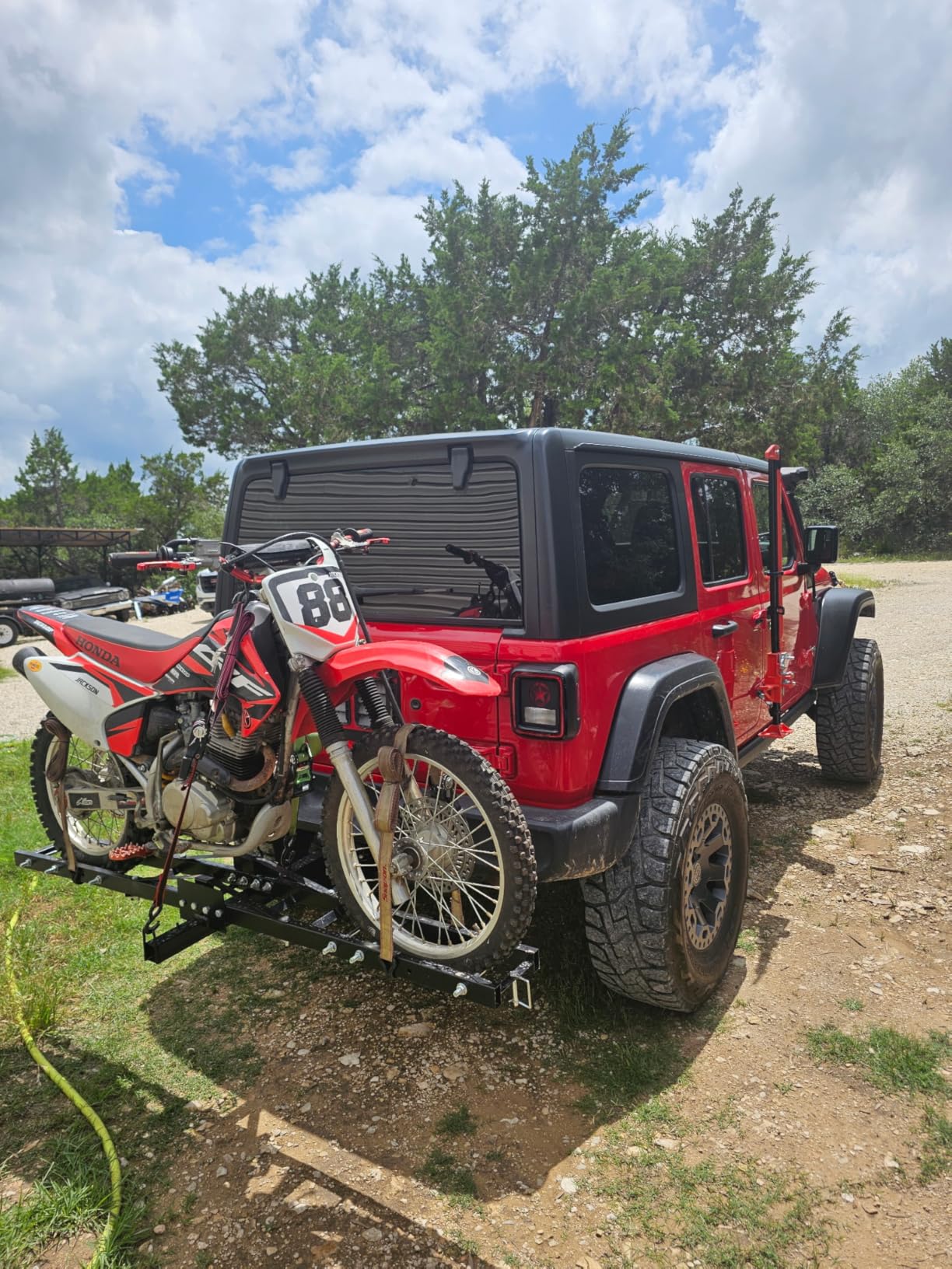 Grandroad Auto Motorcycle Hitch Carrier, 500LBS Heavy Duty Steel Dirt Bike Carrier with Loading Ramp, Anti-Tilt Locking Device, Motorcycle Rack for Dirt Bike Hitch Hauler customer photo 2