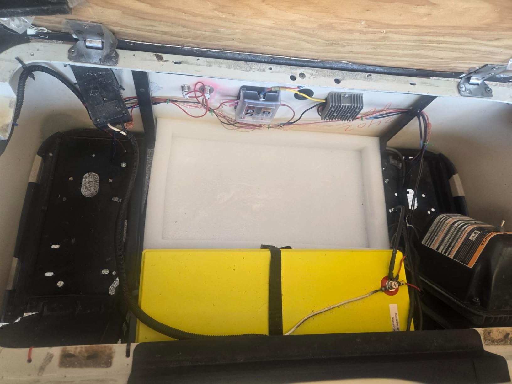 LOSSIGY 36V Lithium Golf Cart Battery with 25A Charger & Monitor, 36 Volt Golf Cart Conversion Kit, Prefect for Trolling Motor, Marine, Boat, Built in 200A Bluetooth BMS, Peak Current 1000A(3-5s) customer photo 2