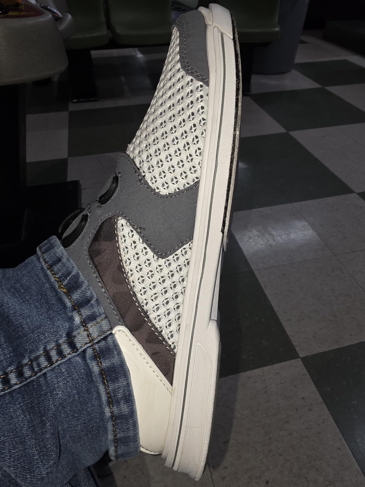 Men's Pro BOA Right Handed Bowling Shoes - Available in Medium and Wide Width - Interchangeable Slide Sole - for Right Handed Bowlers Only customer photo 1