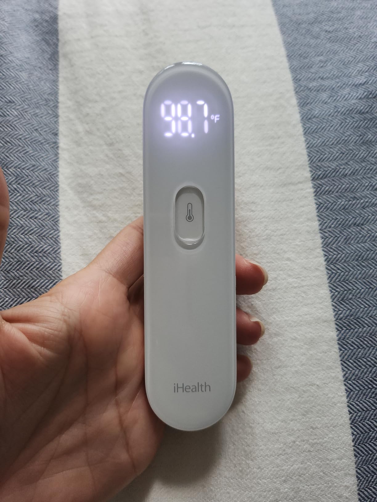 iHealth No-Touch Digital Forehead Thermometer for Adults, Babies, Kids, 3 Ultra-Sensitive Sensors, Quiet Vibration Feedback, Large LED Digits, Easy to Use for Home, PT3 Black customer photo 1