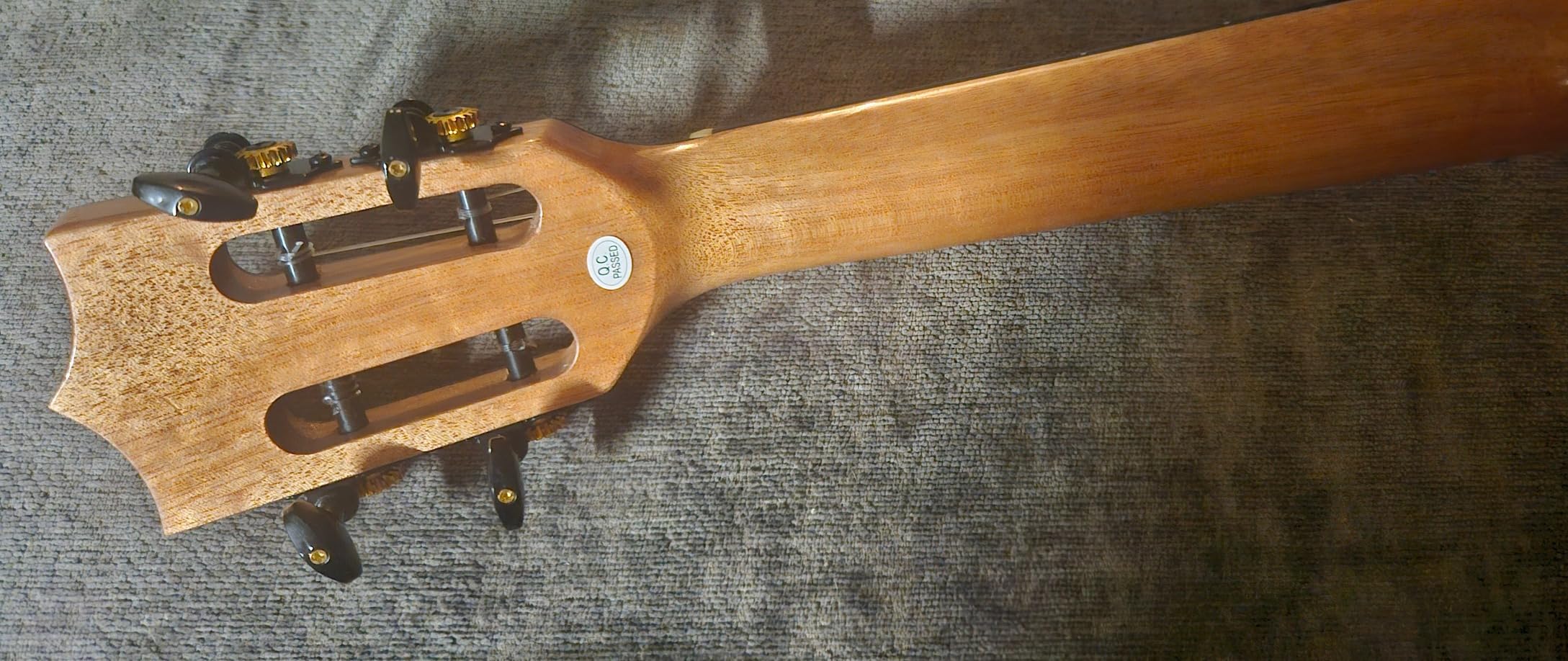 Caramel CAG47 Glossy Red African Mahogany 23