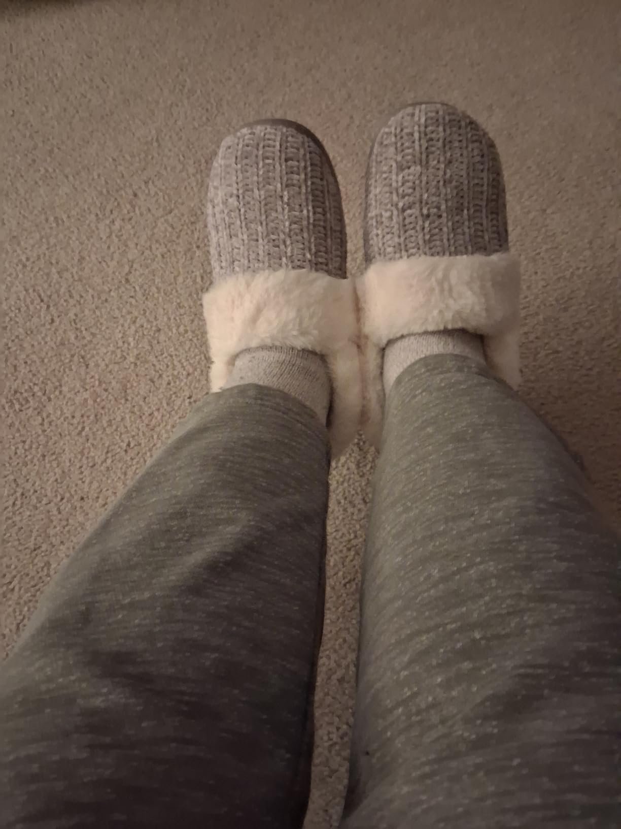 Evshine Women's Fuzzy Memory Foam Slippers, Closed Back Knit Bedroom Slippers, Slip-On Warm House Shoes for Indoor & Outdoor Comfort customer photo 2