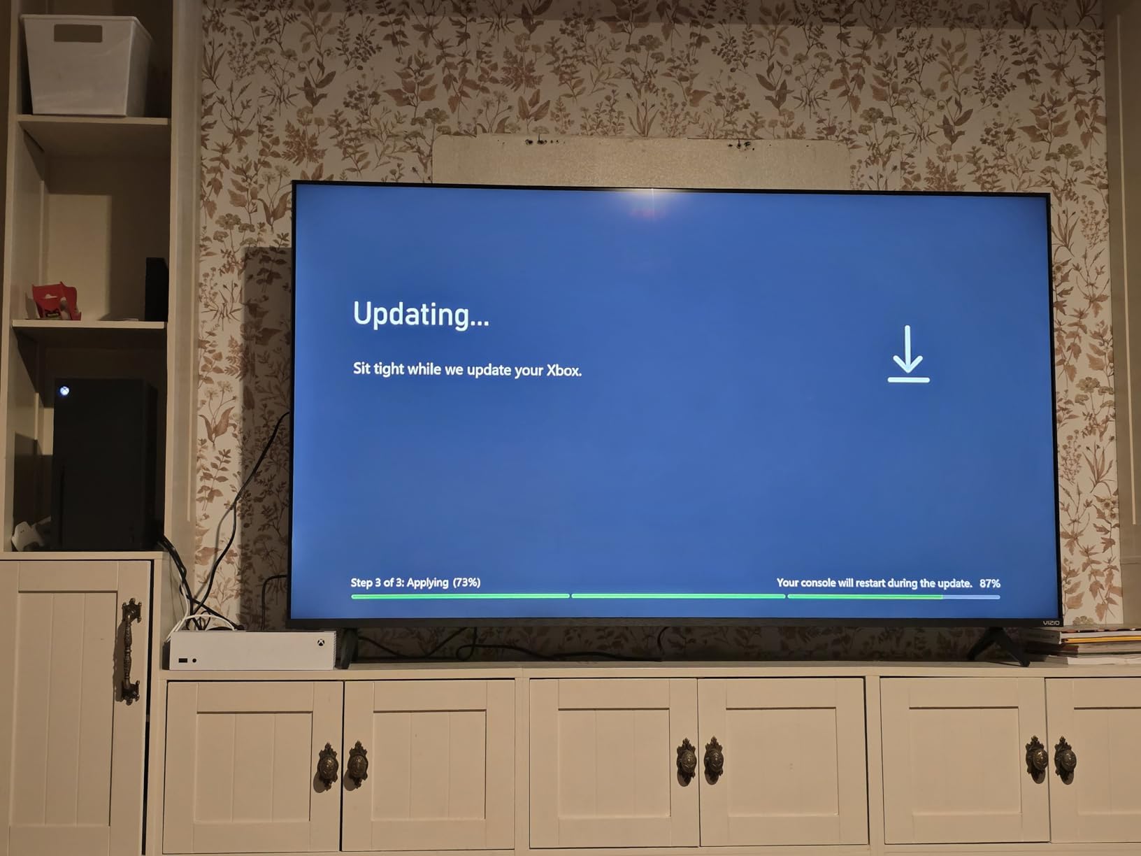 Xbox Series X Console (Renewed) - 1TB customer photo 1