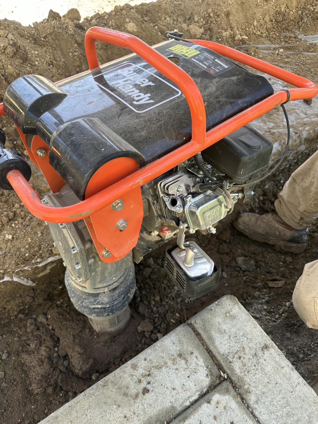 SuperHandy Jumping Jack Tamping Rammer 209cc 7HP 4-Stroke Gas Engine - 3500 lbs Impact Force, 137lbs Weight, 26