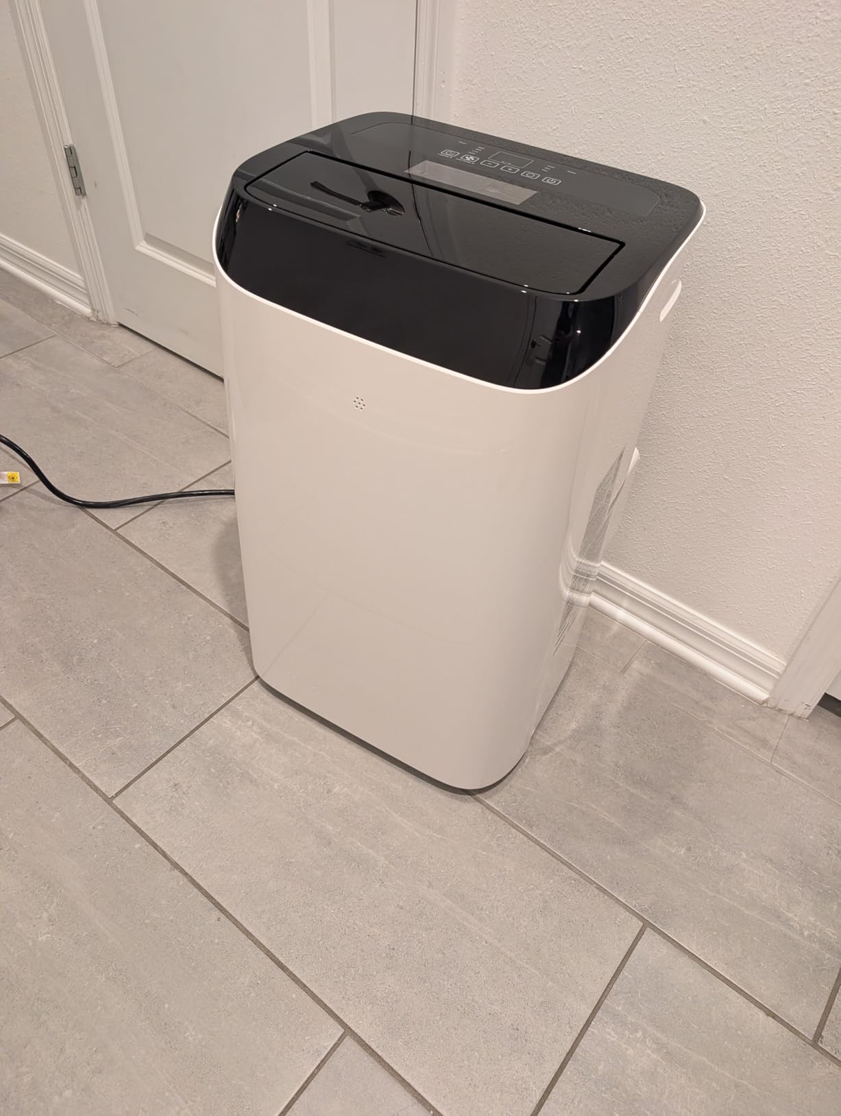 14000 BTU Portable Air Conditioners with Remote Control, 3-in-1 Free Standing Cooling AC Unit with Fan & Dehumidifier, Cools Room up to 700 sq.ft, Smart/Sleep Mode, 3 Speed, Auto Swing, 24H Timer customer photo 2