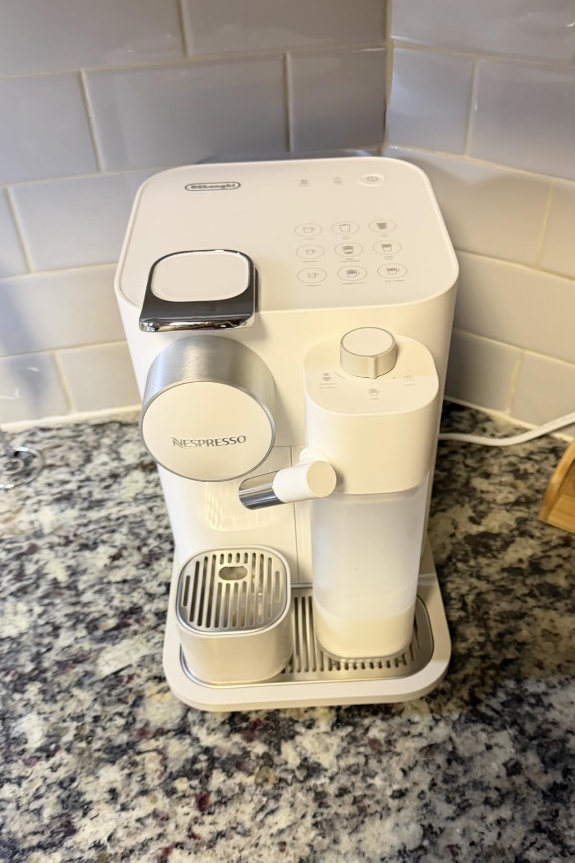 Nespresso Gran Lattissima by De'Longhi, White customer photo 1