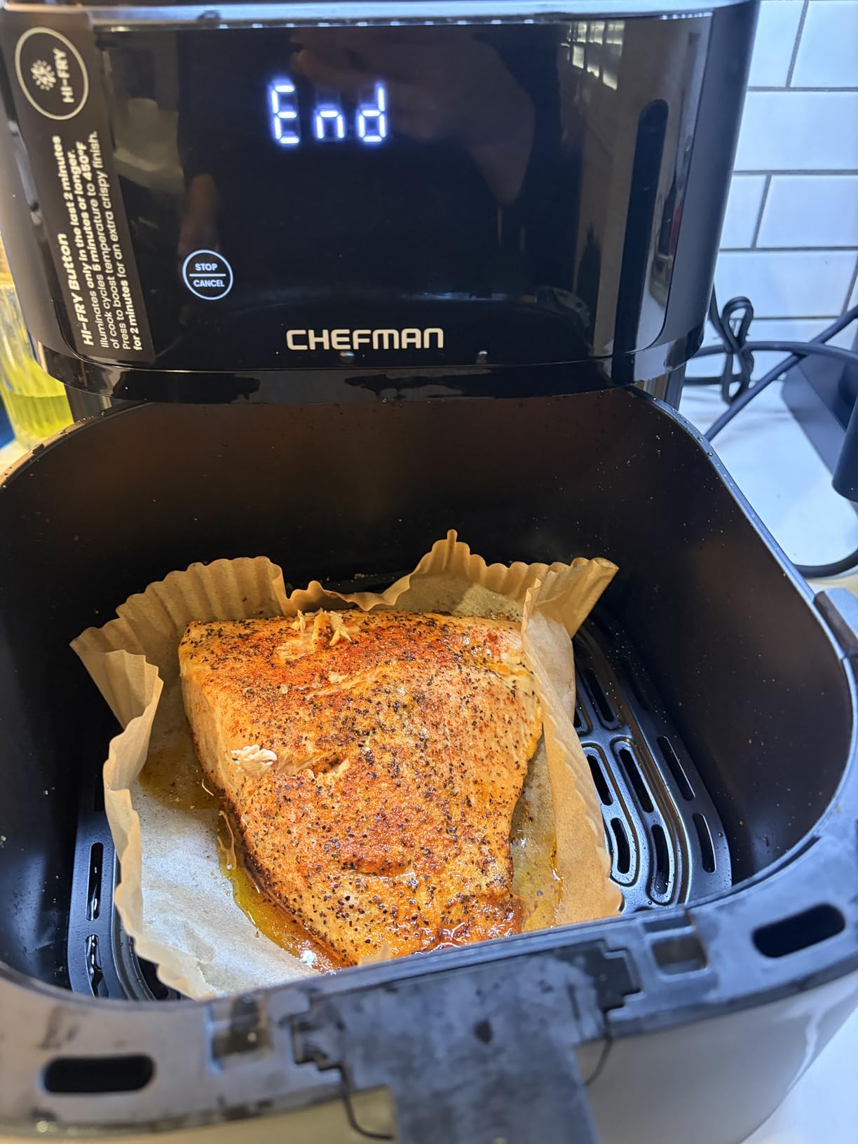Chefman Air Fryer 6 QT Compact Airfryer, Hi-Fry Technology for Extra Crisp, Touchscreen Controls with 4 Presets, Nonstick & Dishwasher Safe Basket - Black customer photo 2