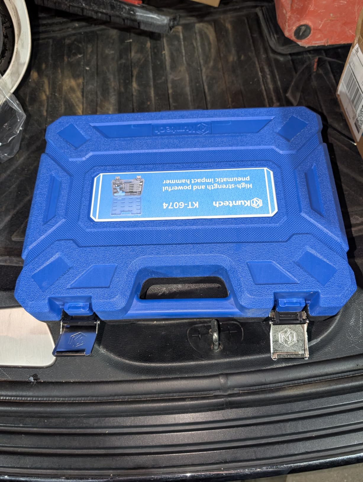 27PCS Air Hammer Kit, Pneumatic Hammers 2500 BPM, Air Hammer Piece Chisel Set with Carrying Case & Gloves customer photo 1