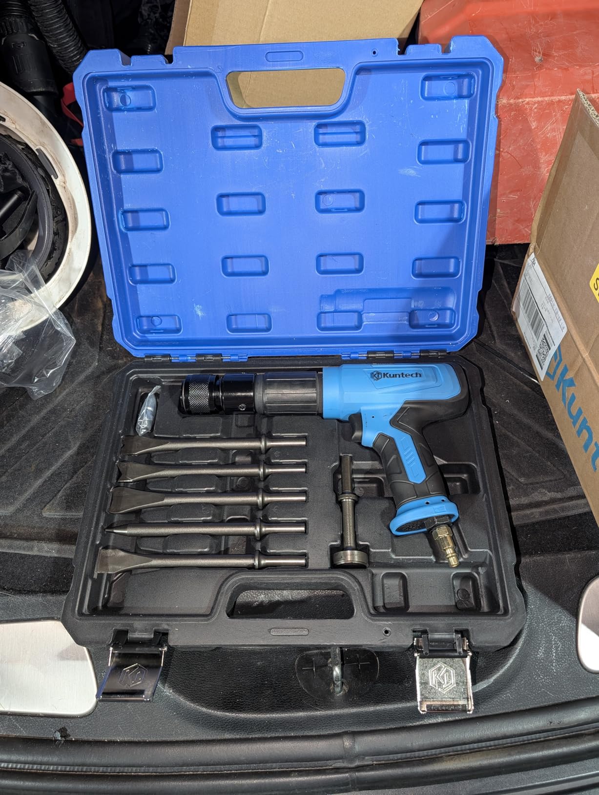 27PCS Air Hammer Kit, Pneumatic Hammers 2500 BPM, Air Hammer Piece Chisel Set with Carrying Case & Gloves customer photo 2