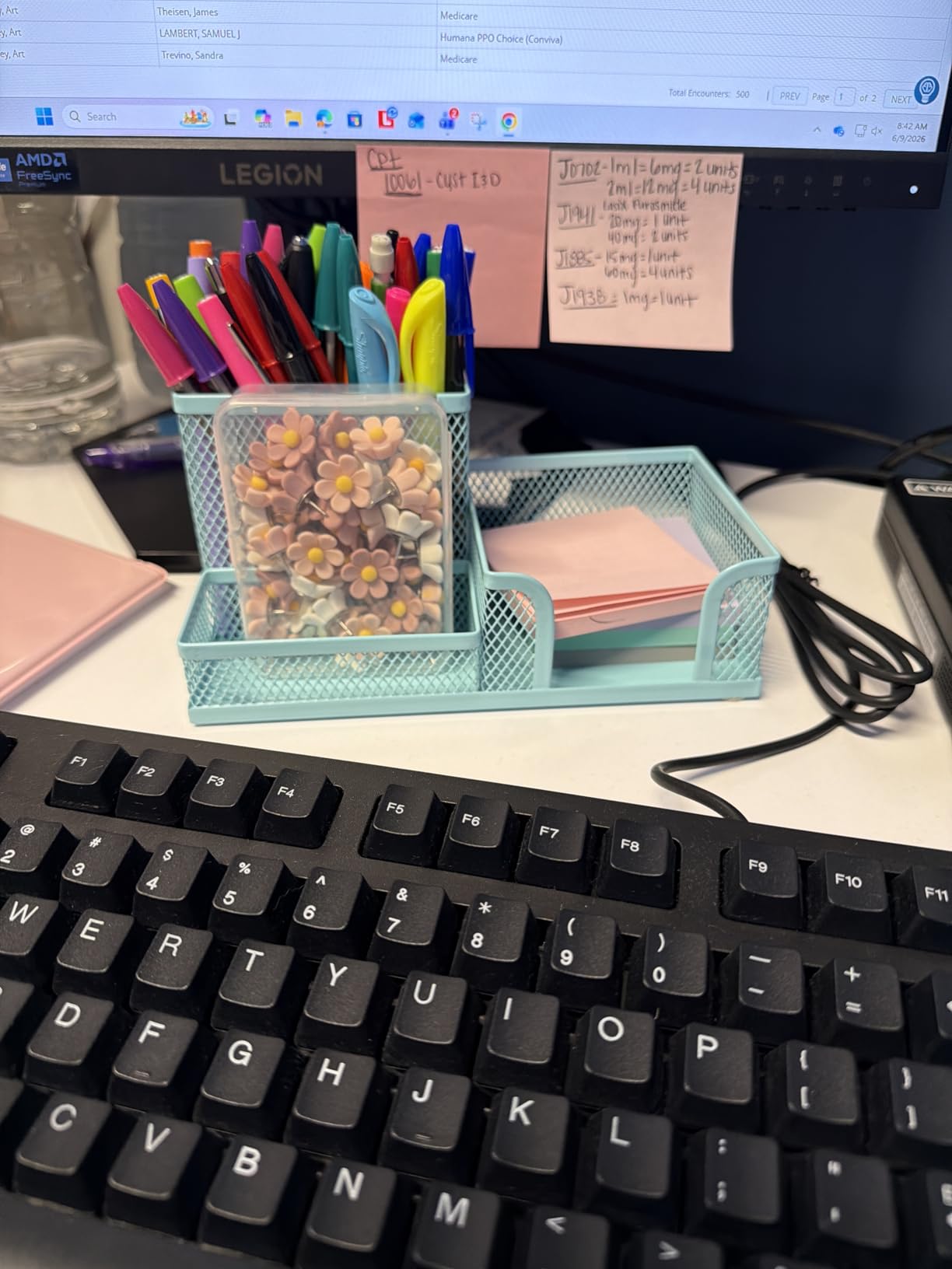 M&G Mesh Pen Holder Desk Organizers Pencil Holder for Desk Black, 3 Compartments Metal Office Supply Organizer with Sticky Notes Holder customer photo 1