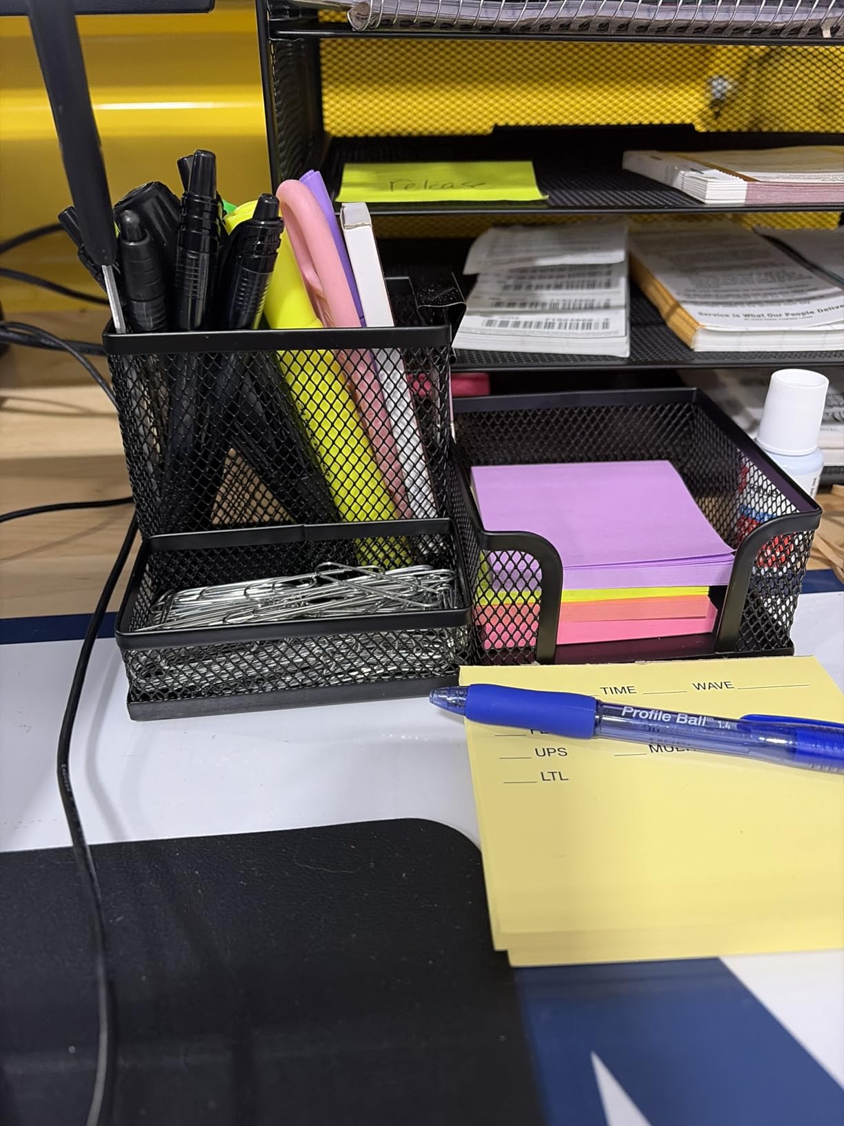 M&G Mesh Pen Holder Desk Organizers Pencil Holder for Desk Black, 3 Compartments Metal Office Supply Organizer with Sticky Notes Holder customer photo 2