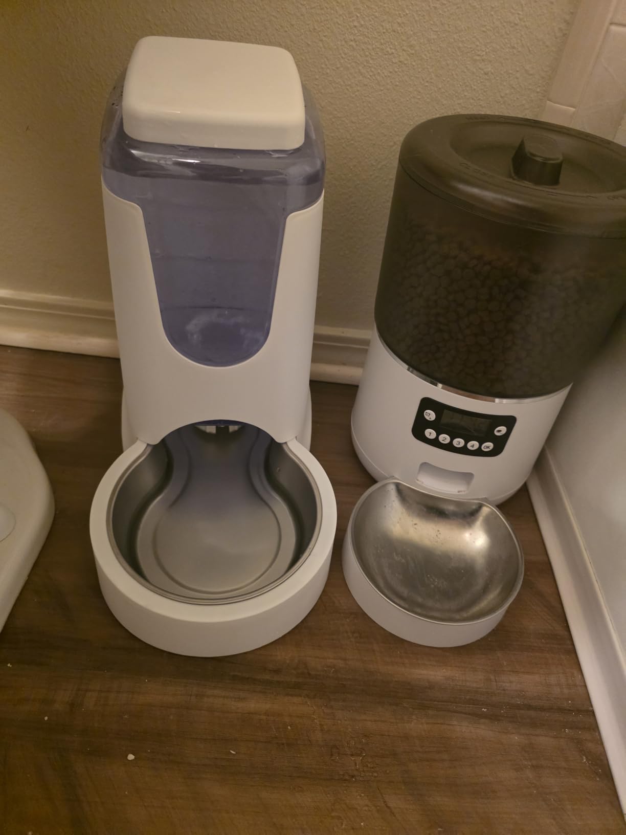 Automatic Cat Feeder and Water Dispenser with Stainless Steel Bowl Dog Gravity Food Feeder and Waterer for Small Medium Pets Puppy Kitten 1 Gallon x 2 customer photo 2