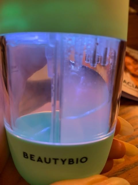 BeautyBio GLOfacial Hydro-Infusion Deep Pore Cleansing + Blue LED Clarifying Set: Tool + Concentrate customer photo 2
