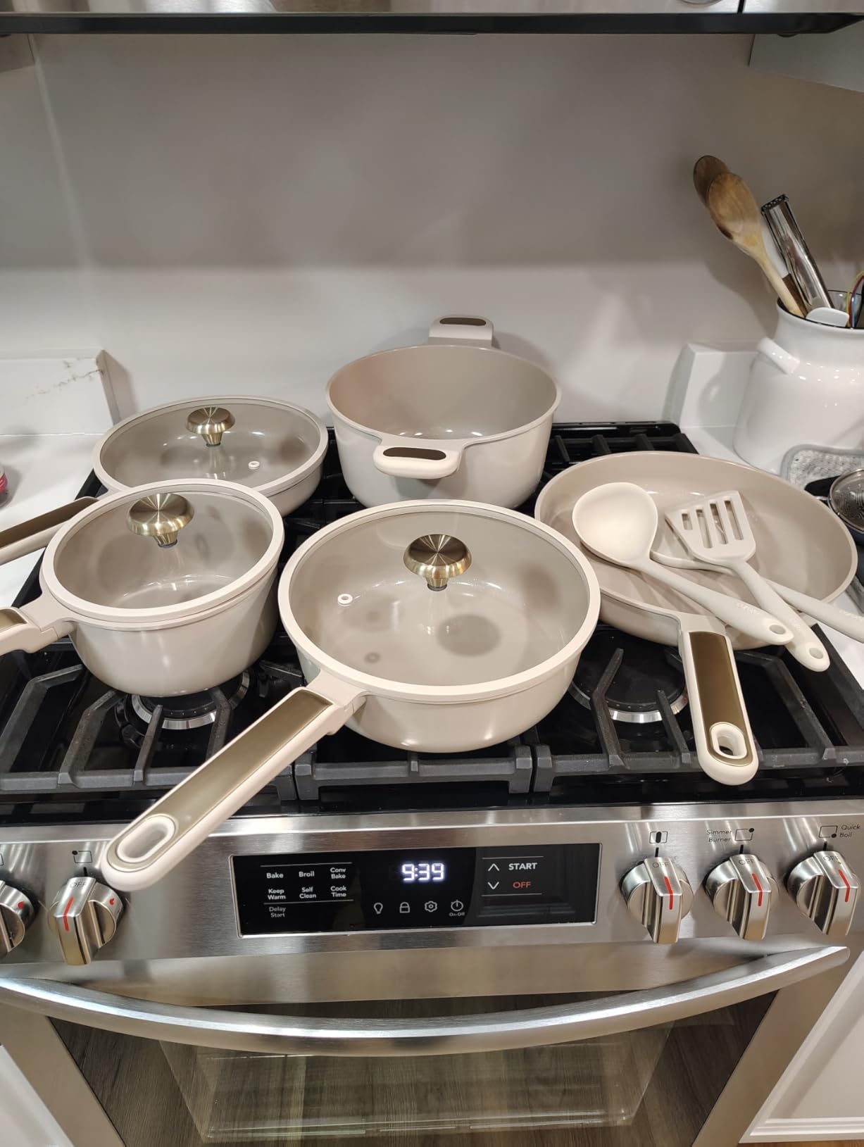 CAROTE 14 Pcs Pots and Pans Set Nonstick, Cookware Set Kitchen Cooking Set with Utensil and Pan Protectors customer photo 1