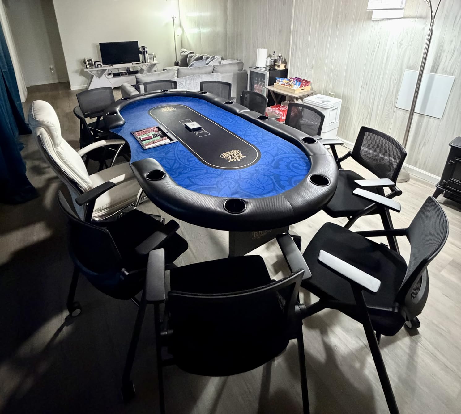 GUTSHOT Foldable Poker Table for 10 Players with Dealer Tray - Premium Soft-Padded Armrest, Individual Cup Holders - Crafted with Durable Materials, Long-Lasting Poker Table (Blue) customer photo 1