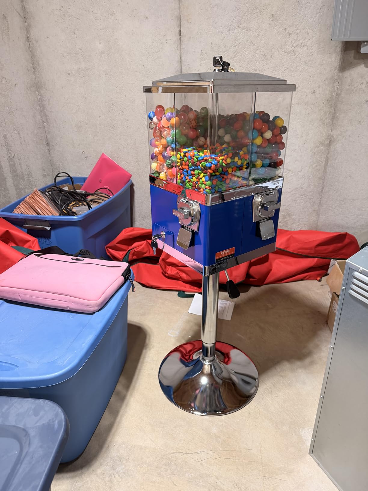 VEVOR Commercial Vending Machine, Triple Compartment Candy Dispenser with Iron Stand, Gumball and Candy Machine for Business, Coin Operated Gumball Bank for Toy Capsules Bouncy Balls Candy Nut, Black customer photo 1
