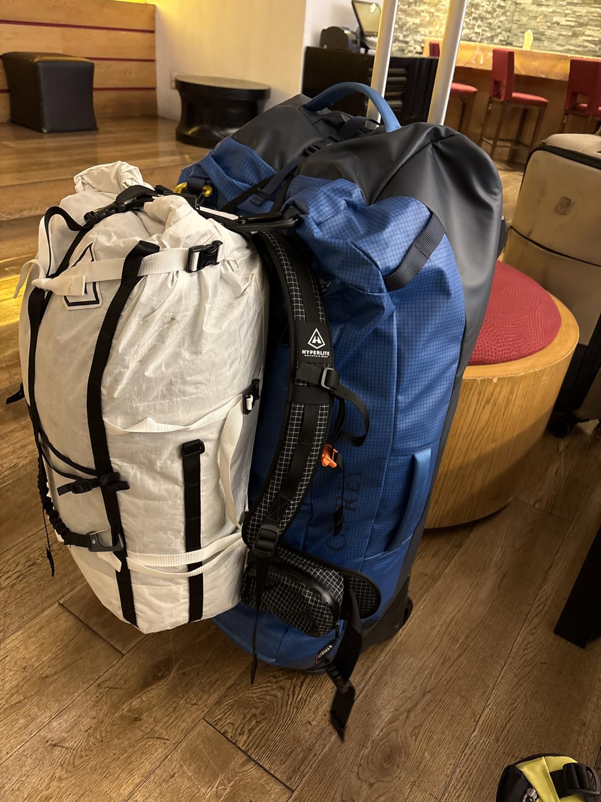 Osprey Transporter 90L Wheeled Travel Duffel Bag - Large Lightweight Rolling Suitcase for Men and Women, Raven Black customer photo 1