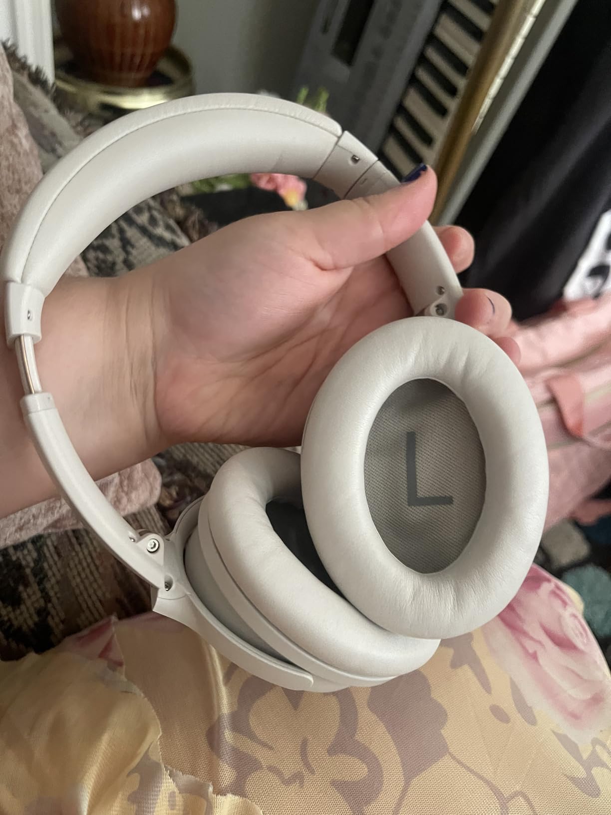 QuietComfort Bluetooth Headphones, Wireless Headphones with Active Over Ear Noise Cancelling and Mic, Deep Bass, Up to 24 Hours of Playtime, Chilled Lilac - Limited Edition Color customer photo 2