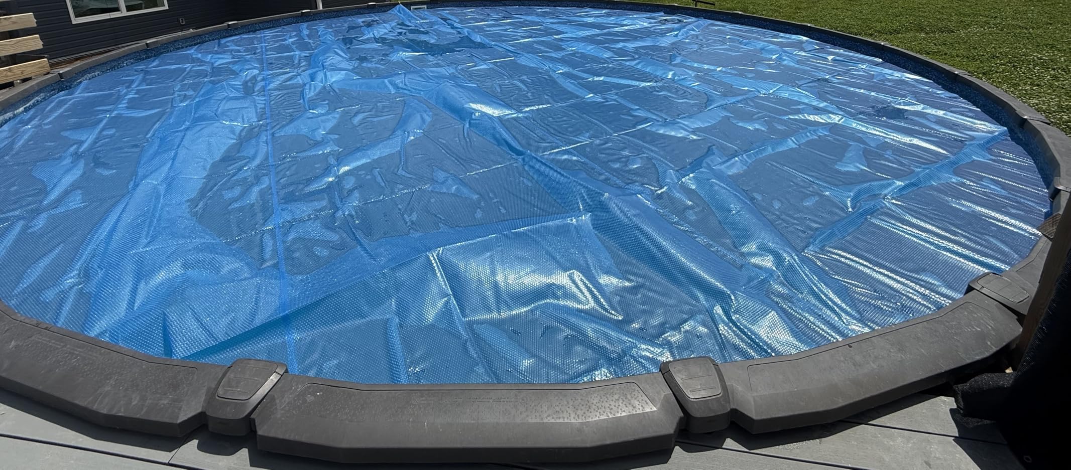 VEVOR Solar Pool Cover, 32 x 16 ft Rectangle Solar Cover 12 mil for Pools, Inground Above Ground Swimming Pool Solar Blanket with Bubble, Heat Retaining Solar Covers Blue customer photo 2