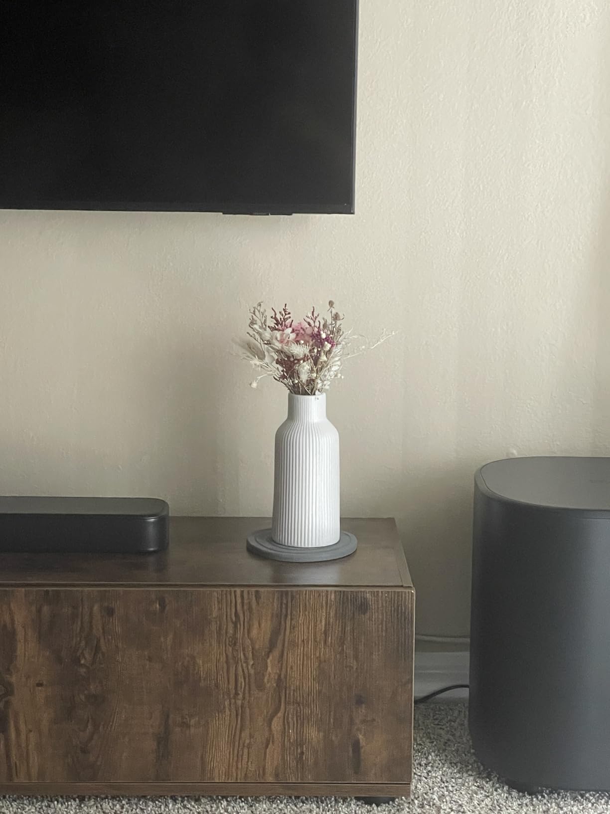 Mfacoy White Ceramic Flower Vase, Minimalist Decor, Modern Home Decorative Vase, Small Pampas Grass Vases For Kitchen, Bedroom, Office, Living Room, Bathroom, Shelf Centerpiece Table Decorations (8 in) customer photo 1