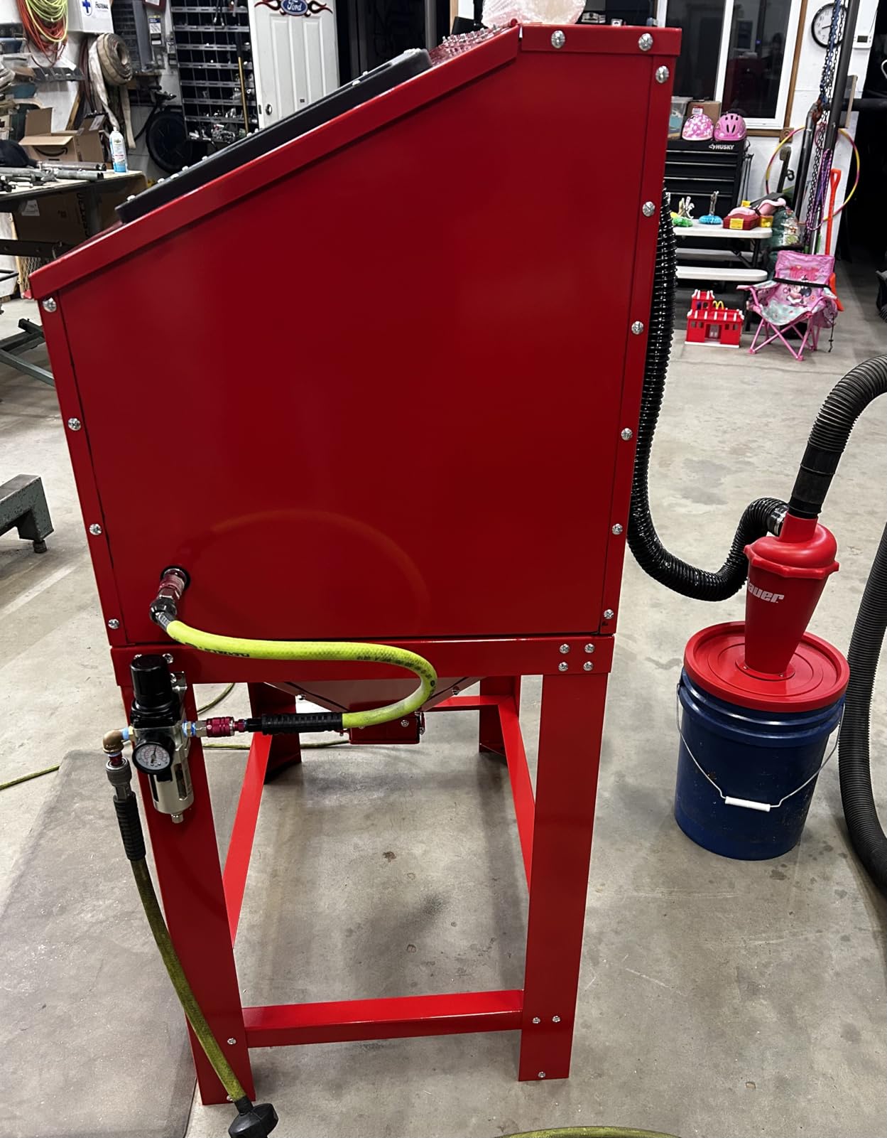 90 Gallon Sandblasting Cabinet,40-80PSI Sand Blasting Cabinet with Glass Viewing Windows/LED Light, Heavy Duty Sand Blaster with 4 Nozzles & Blasting Gun for Paint, Rust Removal Blue customer photo 2