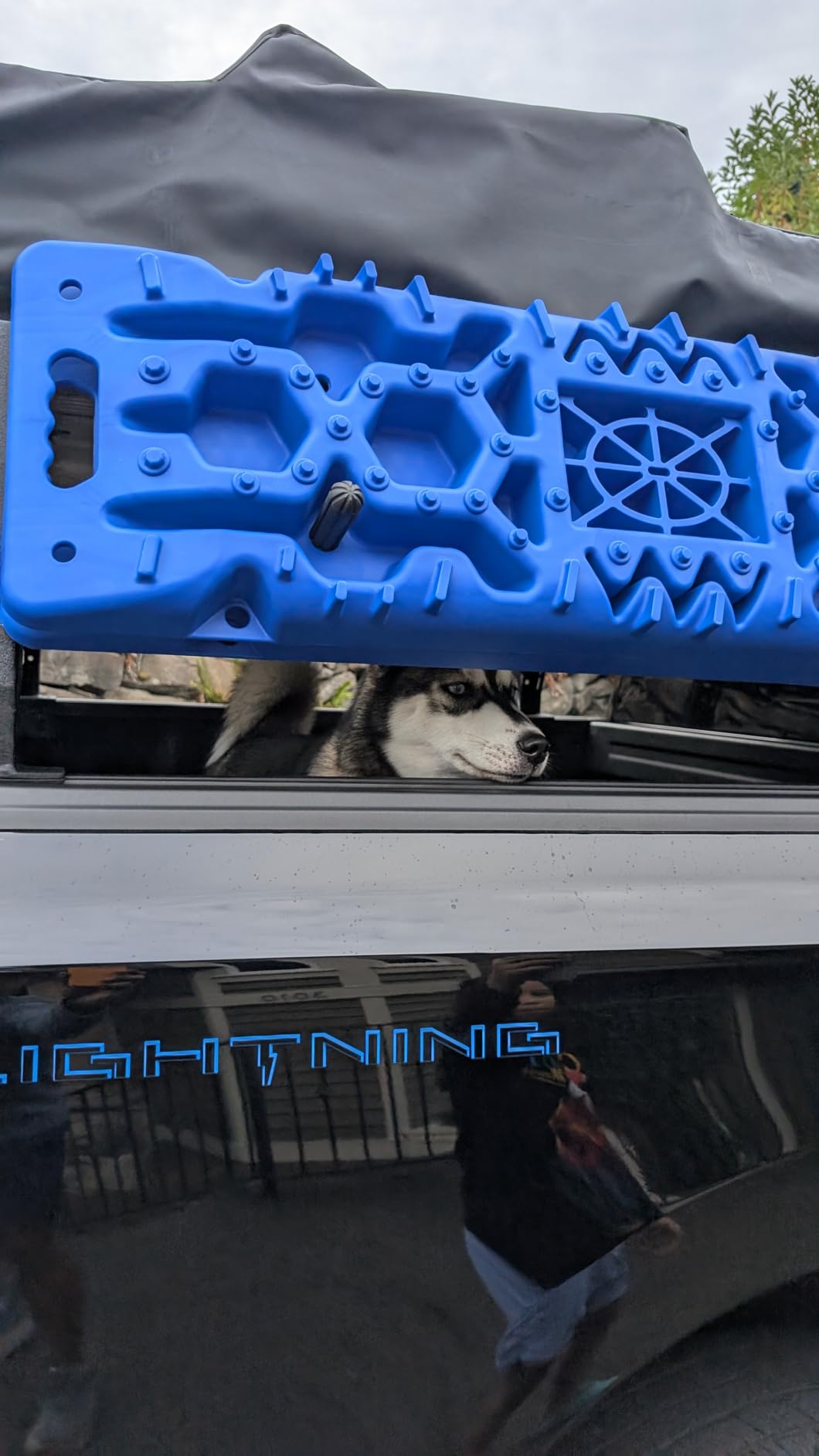 Nilight Recovery Off-road Traction Boards with Jack Lift Base Emergency Tire Ladder Mats For 4WD 4X4 Mud Sand Snow with 2PCS Mounting kit Carry Bag 2 leashes (Blue) customer photo 2