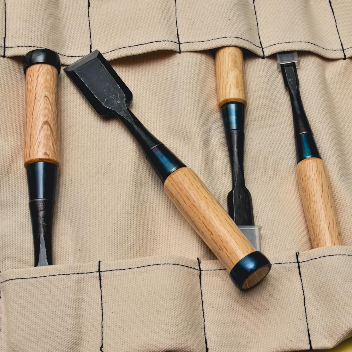 KAKURI Japanese Wood Chisel Set with Roll Up Case for Woodworking (1/4