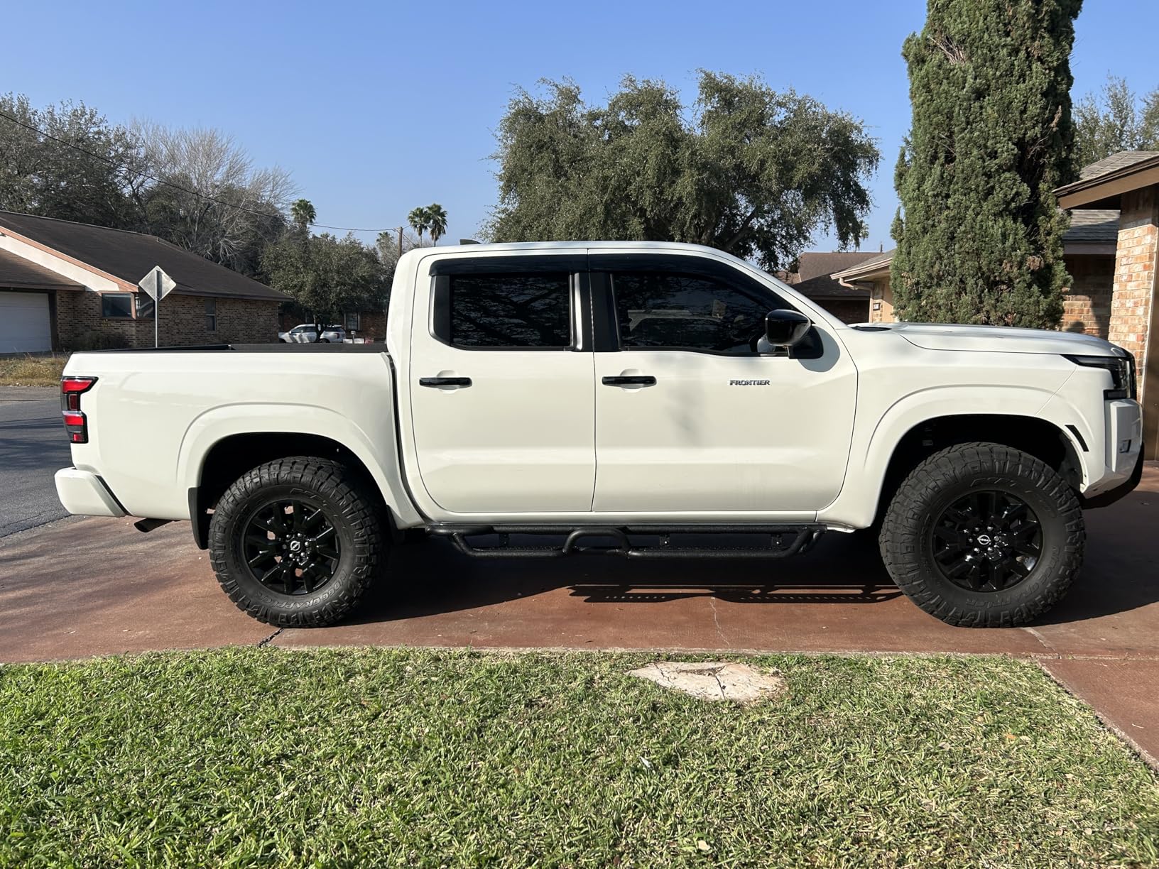 BINARY STAR Running Boards Compatible with Vehicle 2024-2026 Toyota Tacoma Double/Crew Cab. Wheel to Wheel Running Boards. 6 Inch Tacoma Side Steps Step Bars. customer photo 2