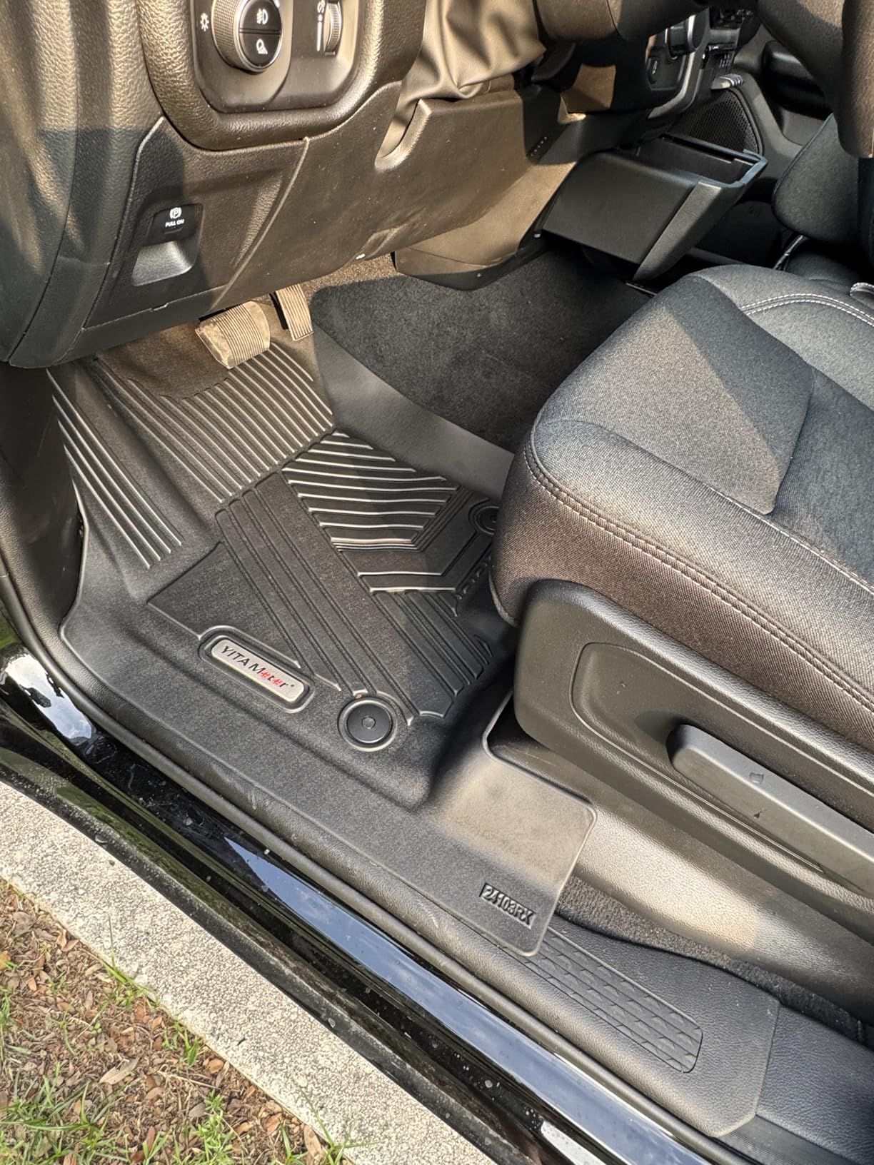 YITAMOTOR Floor Mats Fit for 2013-2018 Dodge Ram 1500/2500/3500 Crew Cab, 2019-2024 Ram 1500 Classic Crew Cab 1st & 2nd Row All Weather Heavy Duty Floor Liners Black customer photo 1