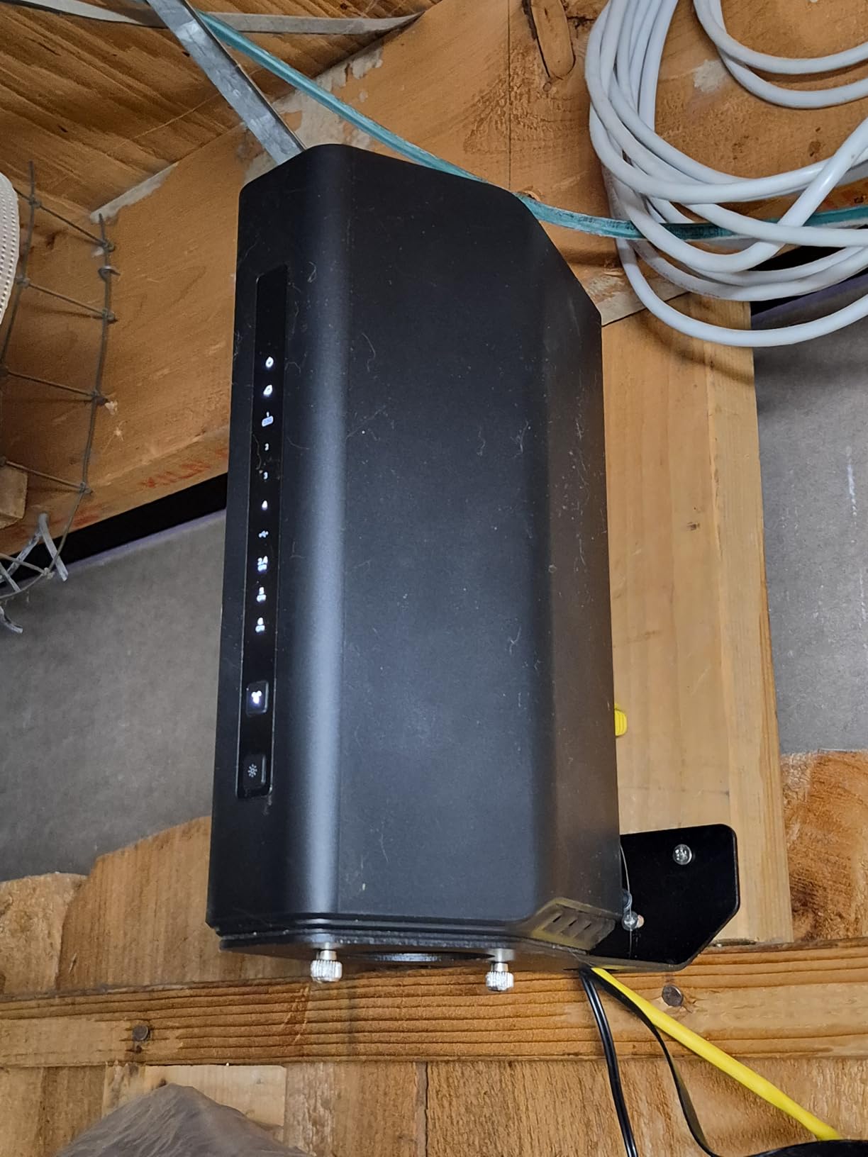 NETGEAR Nighthawk Tri-Band WiFi 7 Router (RS500) - BE12000 Wireless Speed (up to 12 Gbps) - 2.5 Gig Internet Port customer photo 1