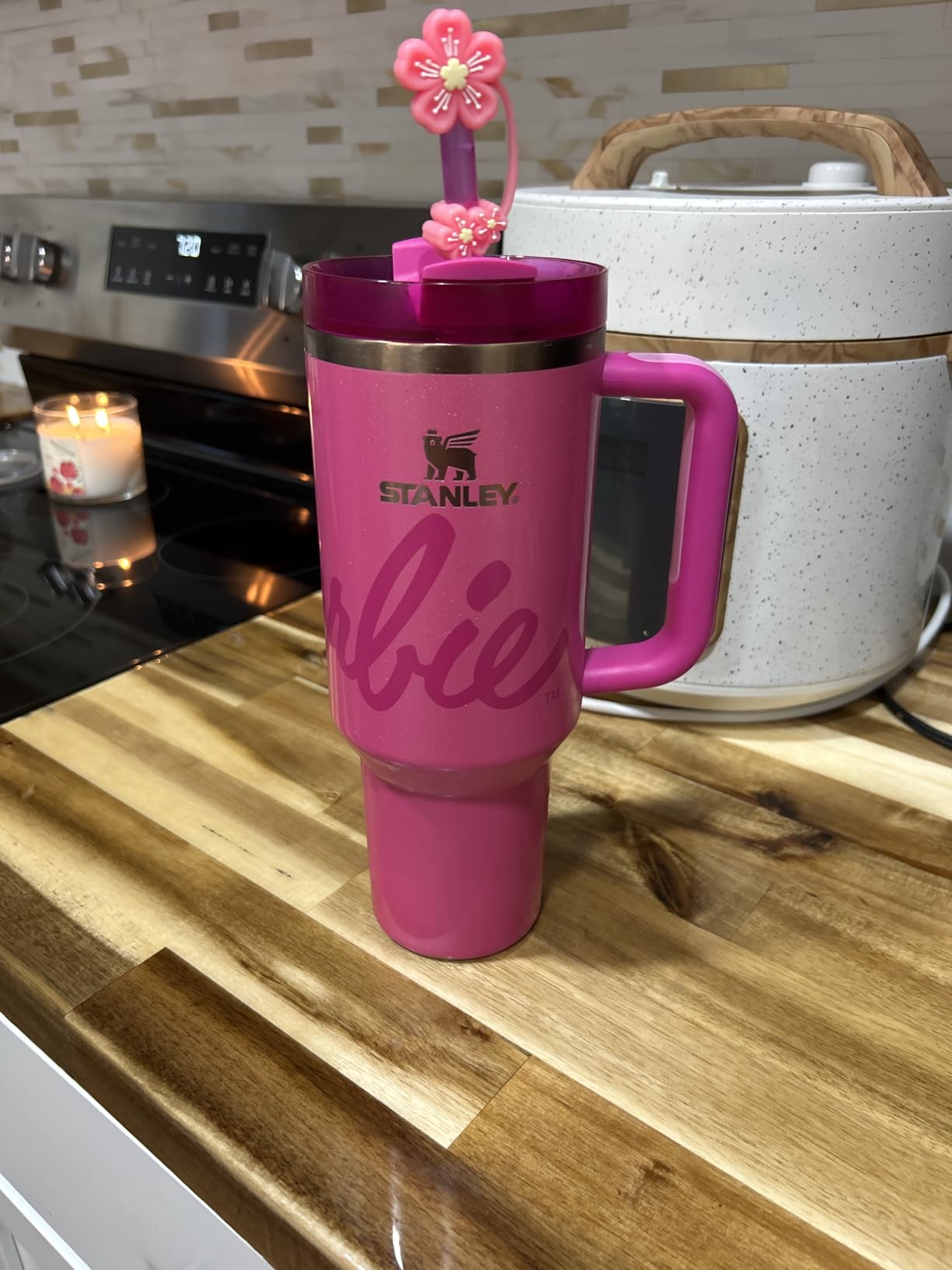 Stanley x Barbie '80s Dynamite Quencher 40 oz | Flowstate Lid | Insulated Stainless Steel Tumbler customer photo 2
