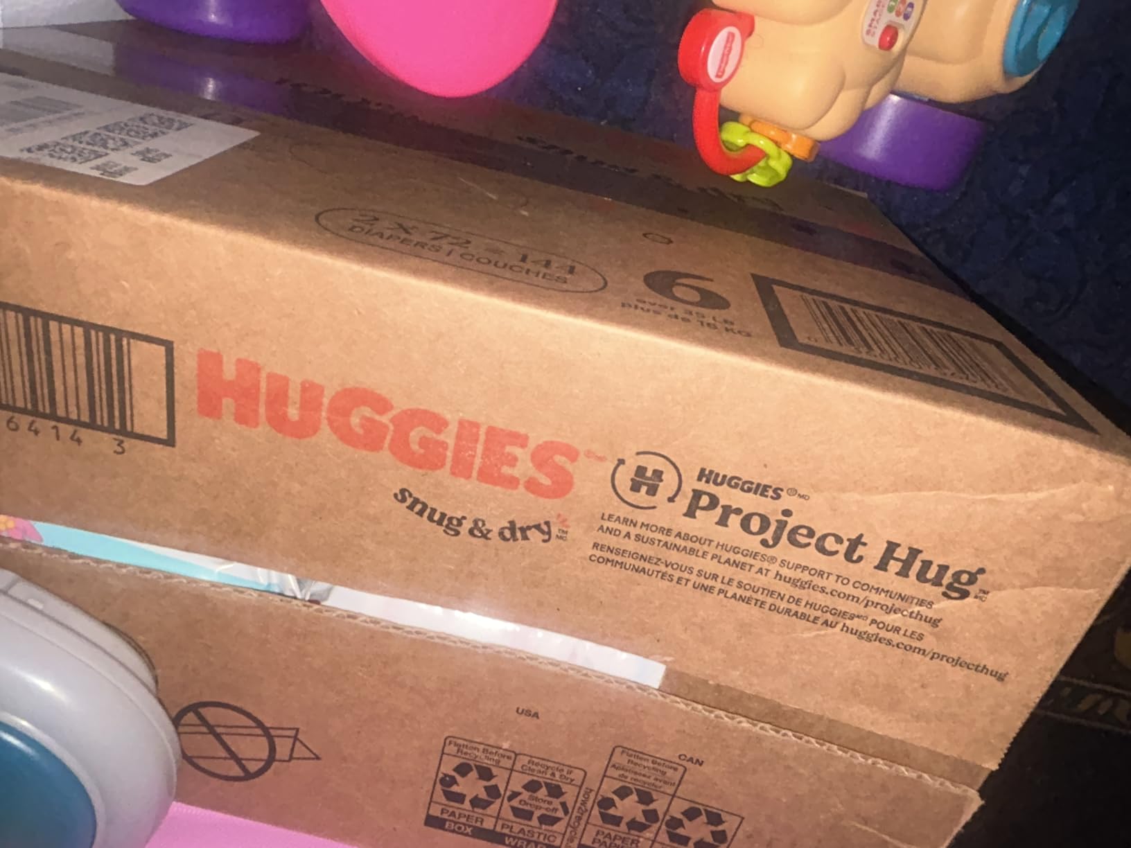 Huggies Size 1 Diapers, Snug & Dry Newborn Diapers, Size 1 (8-14 lbs), 256 Count (4 Packs of 64), Packaging May Vary customer photo 2
