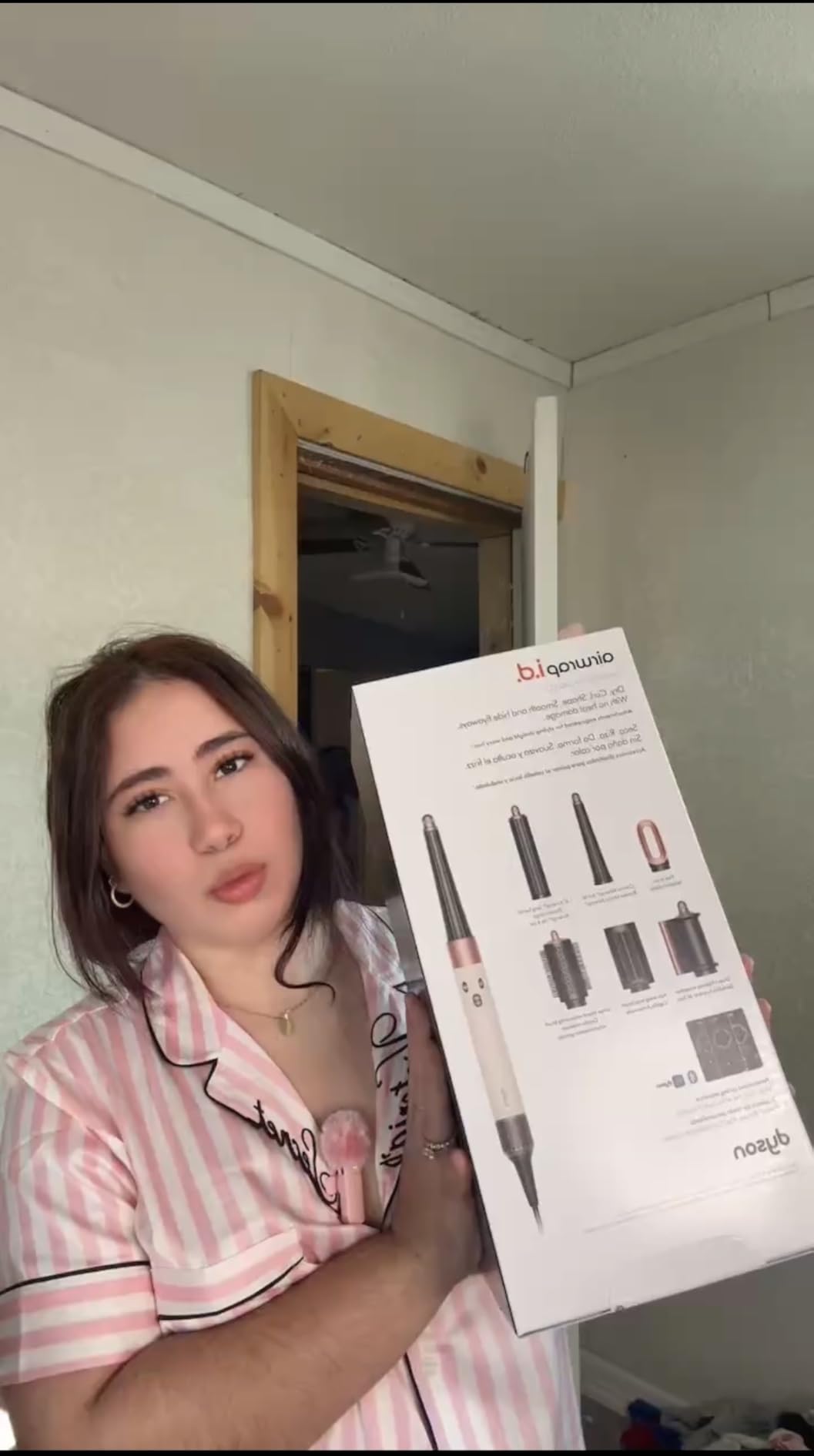 Dyson Airwrap i.d. Multi-Styler, Bluetooth Connected, No Heat Damage, 6-in-1 Versatility, Intelligent Hair Styler customer photo 2