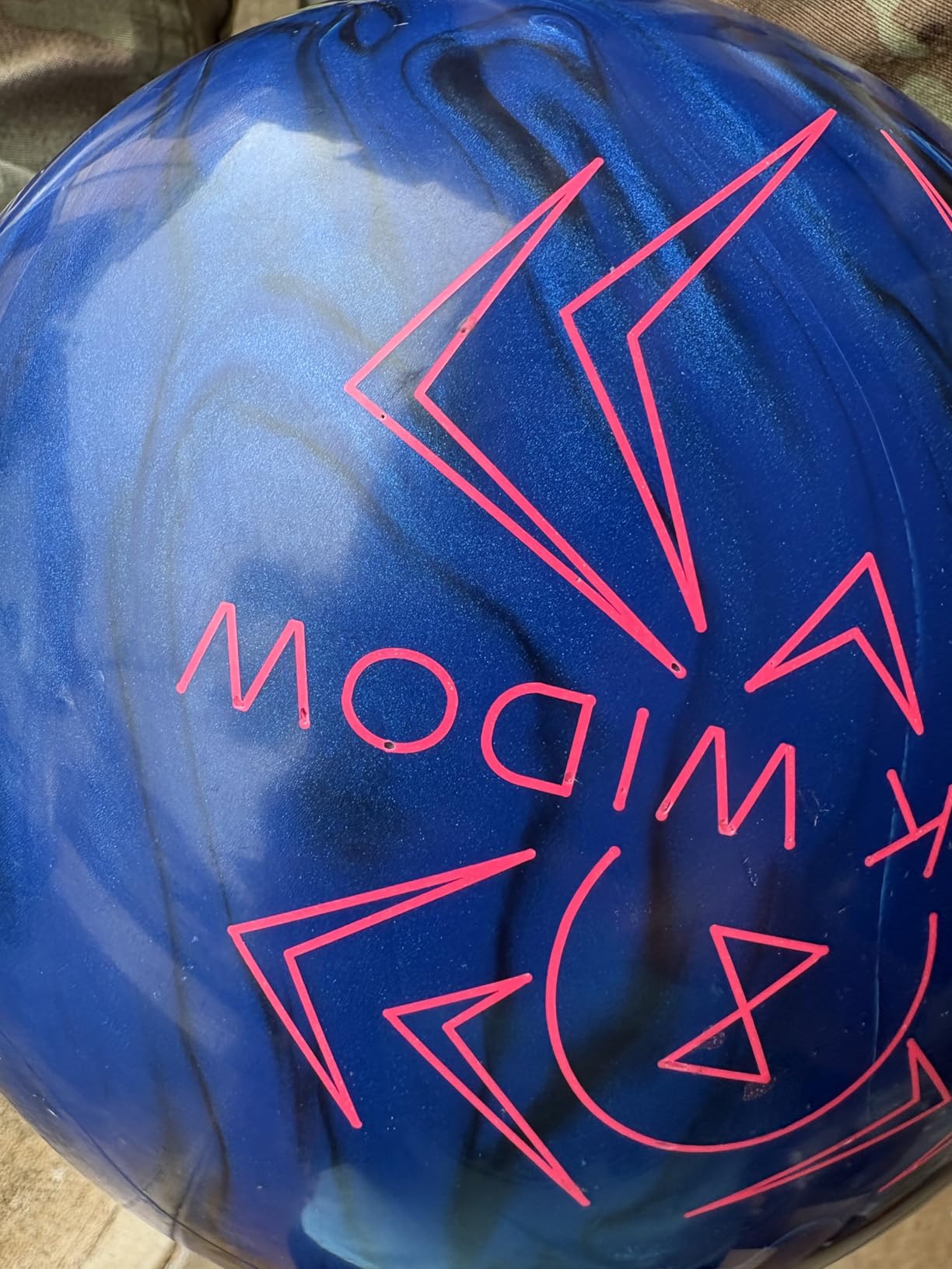 Hammer Black Widow Mania Bowling Ball customer photo 1