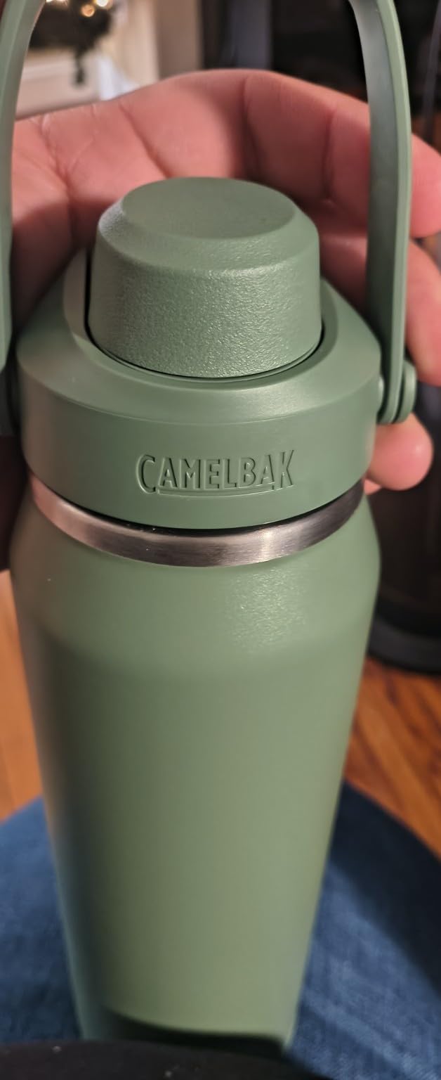 CamelBak Thrive Chug Insulated Stainless Steel Water Bottle, Cold Retention with High Flow Lid, 32oz, Stone customer photo 2