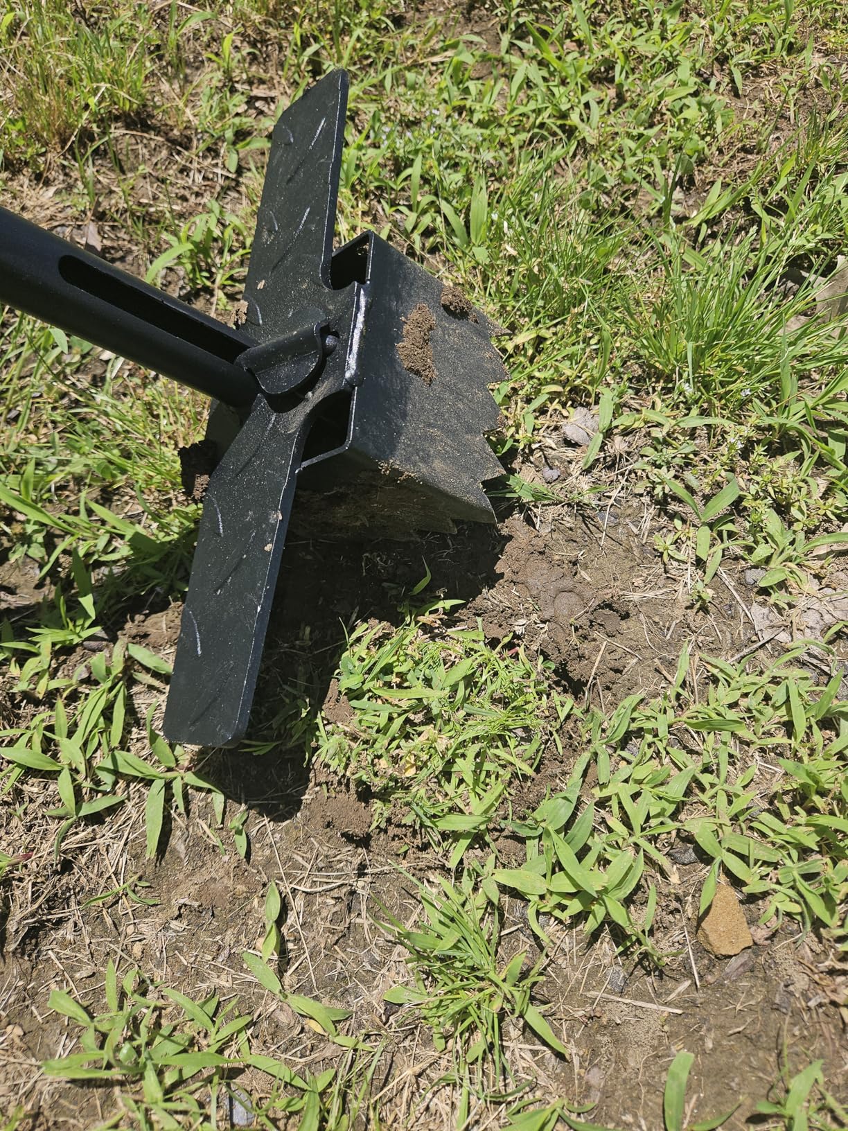 Colwelt Sod Plugger Tool 36-INCH, Grass Plug Tool 3 x 3 Square with Serrated Base, Sod Turf Cutter for Lawn Planting Grass Repair customer photo 2