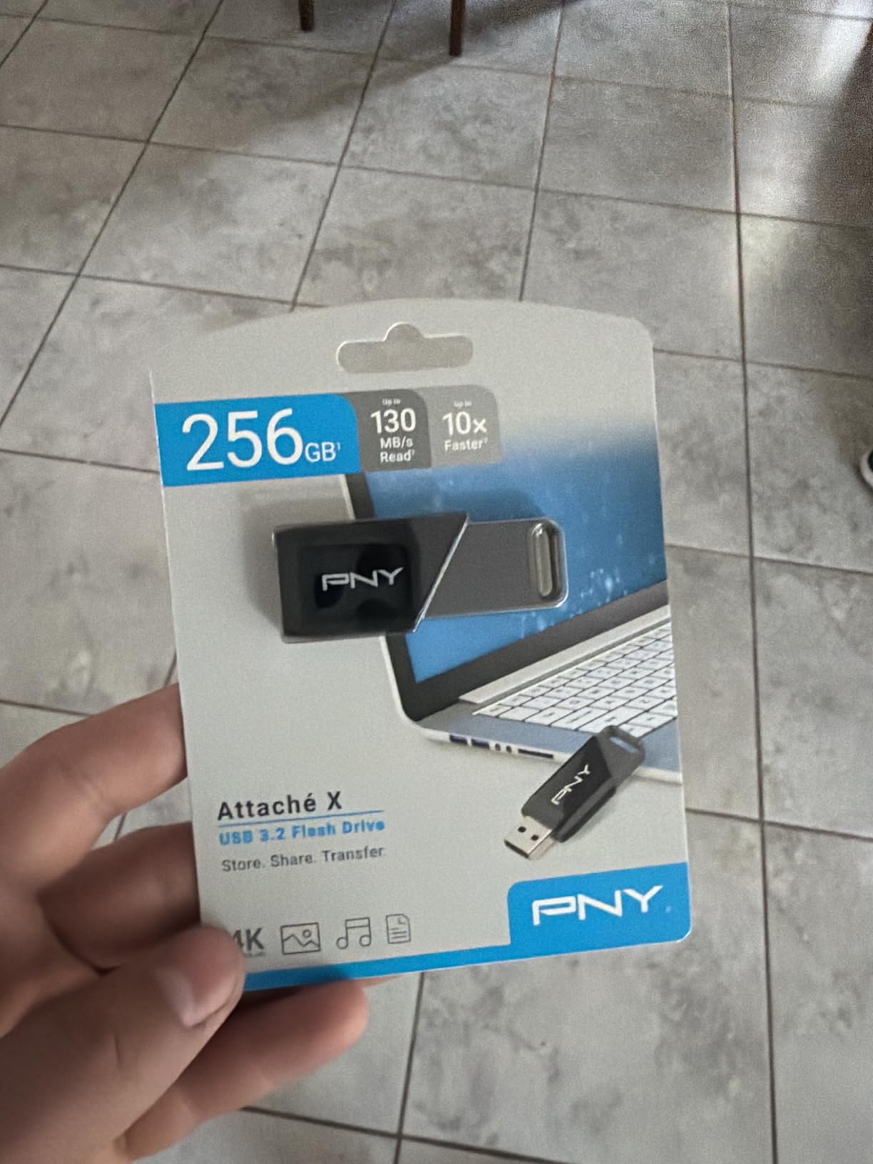 PNY 256GB Attache X USB 3.2 Gen 1 Flash Drive, Up to 130MB/s Read, Type-A customer photo 1