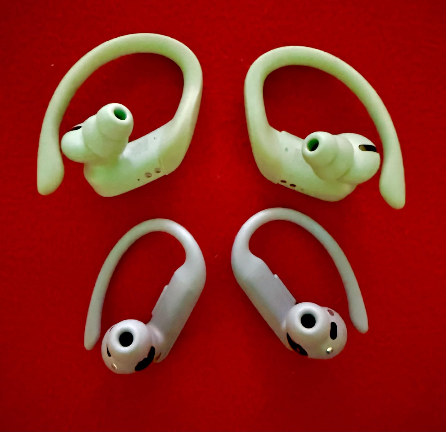Beats Powerbeats Pro 2 - Wireless Noise Cancelling Workout Earbuds with Secure-Fit Earhooks, Up to 45-Hour Battery with Charging Case, Sweat & Water Resistant, Heart Rate Monitoring - Jet Black customer photo 1