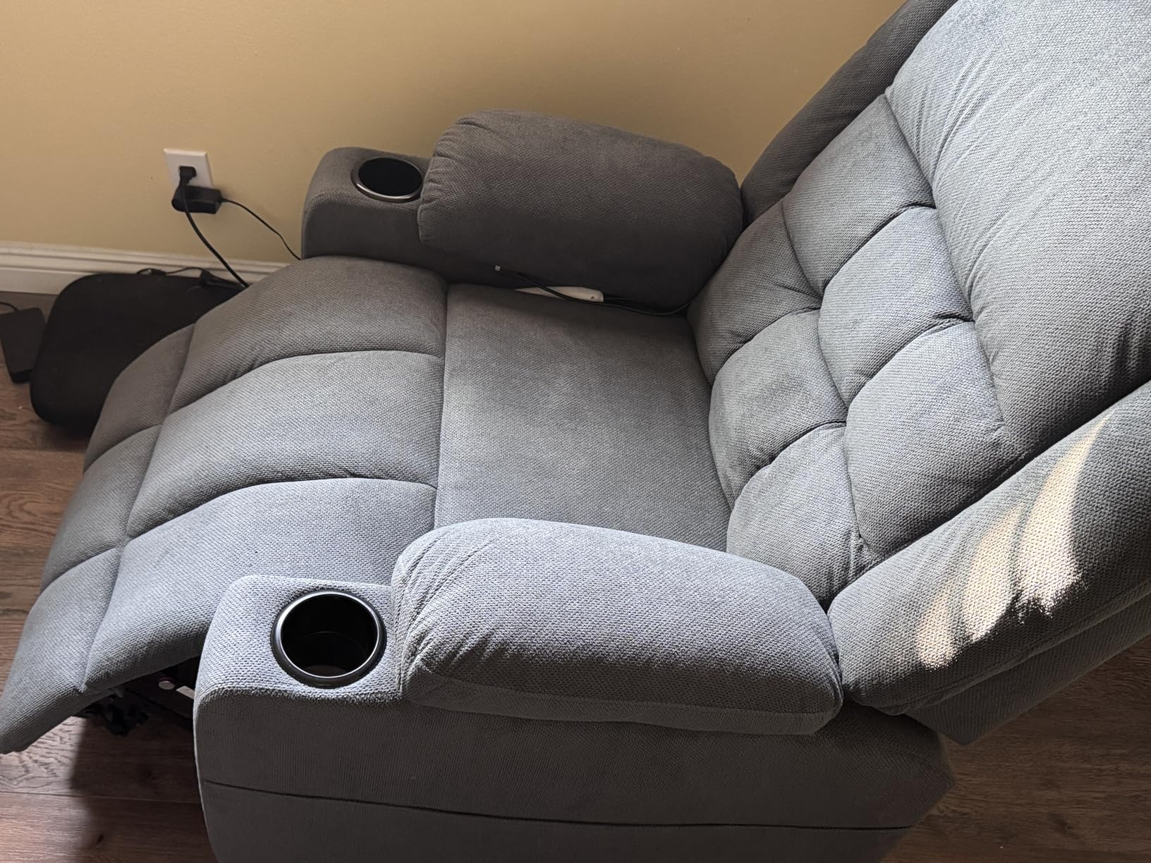Power Lift Chair Recliners for Elderly with Heat and Massage, Recliner Chairs for Adults, Upgraded Fabric Recliner with USB & Type-C Charge Port, Cup Holders (Grey) customer photo 1