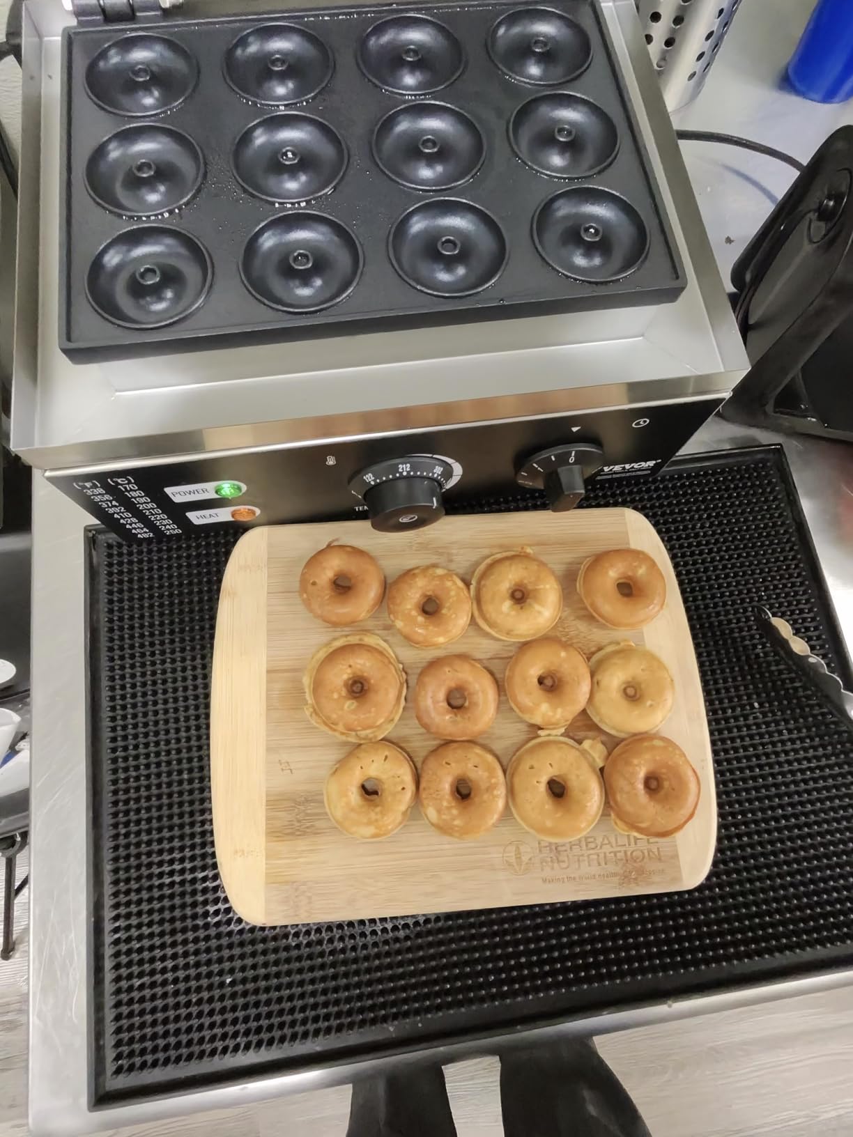 VEVOR Commercial Automatic Donuts Machine, Single Row Donuts Making Equipment, Stainless Steel Frying Auto Fryer, with 3 Size Molds, Auto Counting customer photo 1
