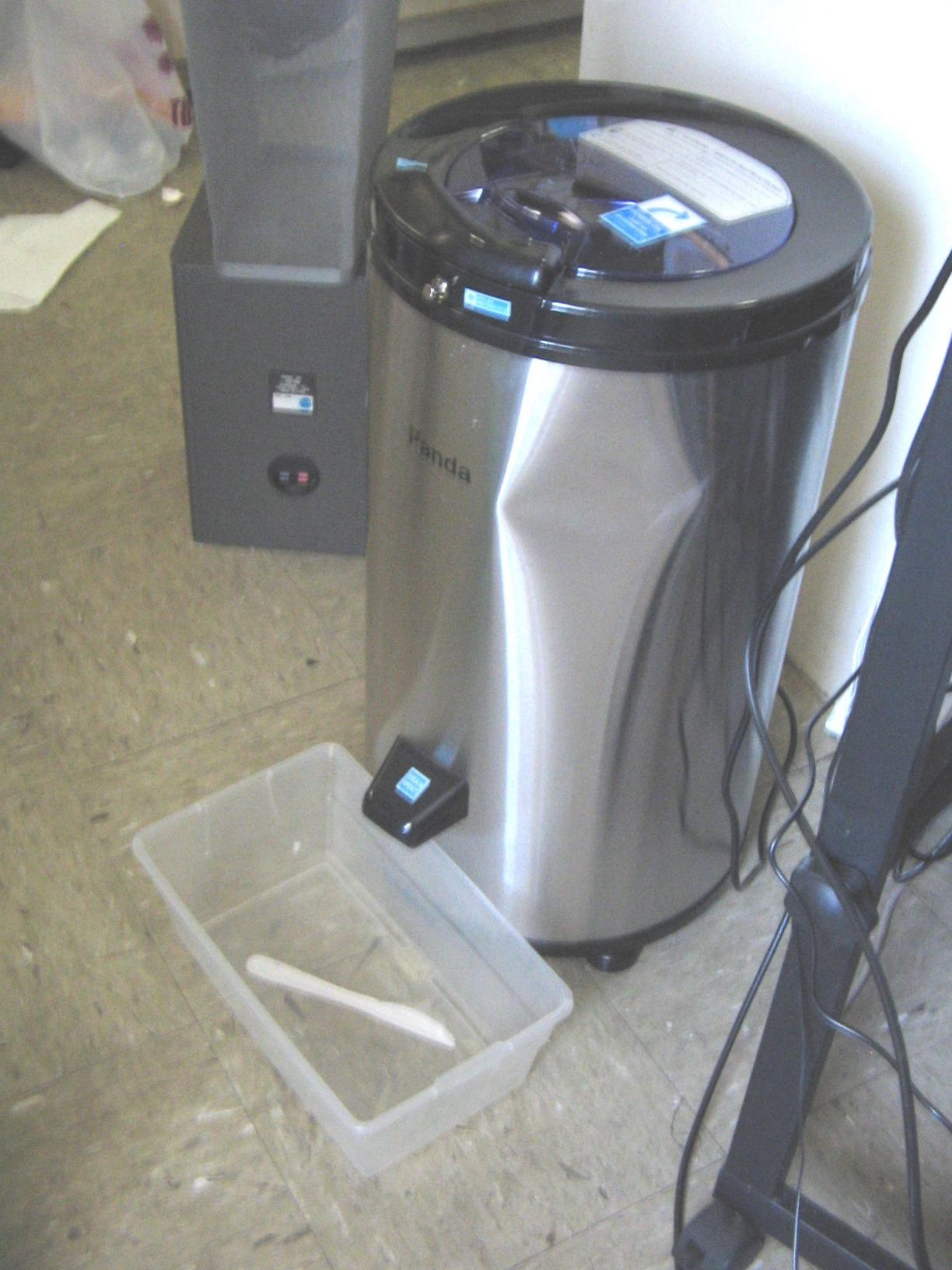 Panda 3200 RPM Portable Spin Dryer - 22lbs Capacity, Stainless Steel Drum & Outer Case, 110V - Sleek Dark Gray customer photo 1
