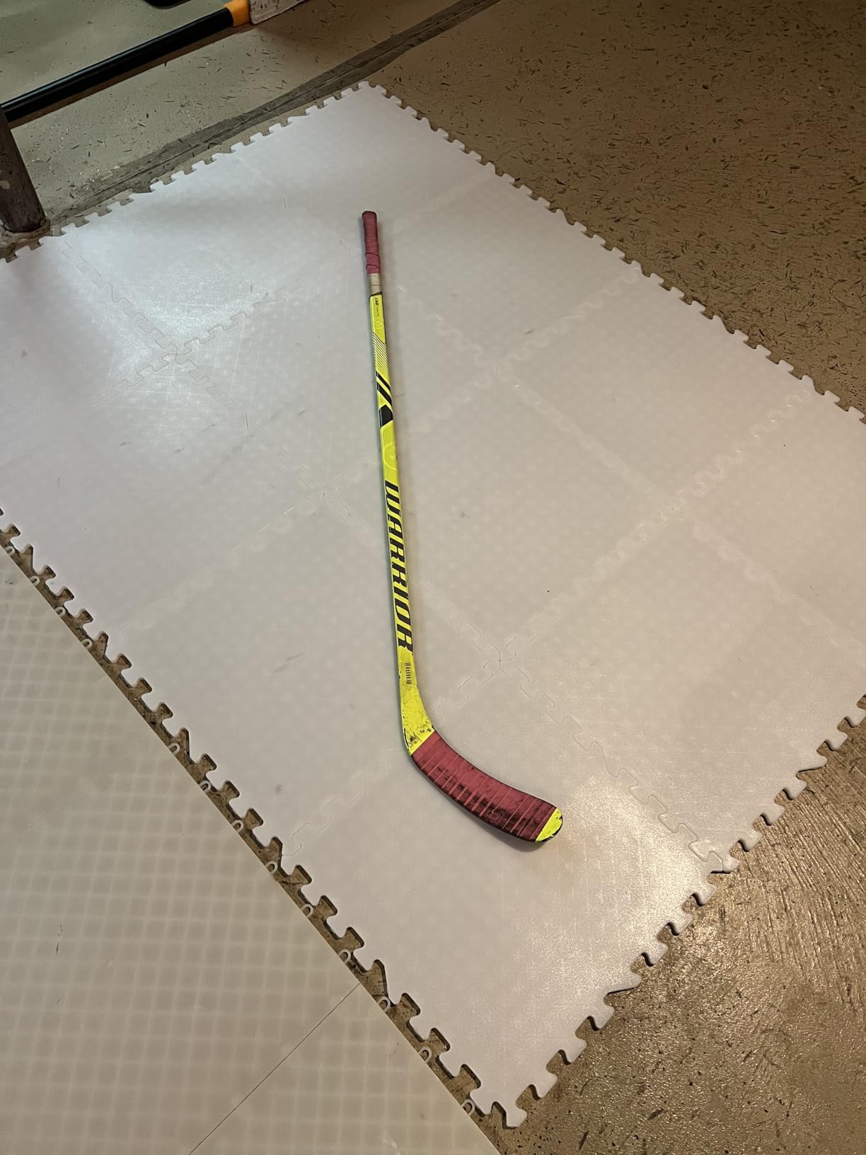 kasifei Hockey Synthetic Ice Tiles (12 Pack, 23.5 SQFT) - Dryland Flooring Tiles - Build Your Own Year-Round Hockey Training Surface - Easy to Assemble customer photo 2