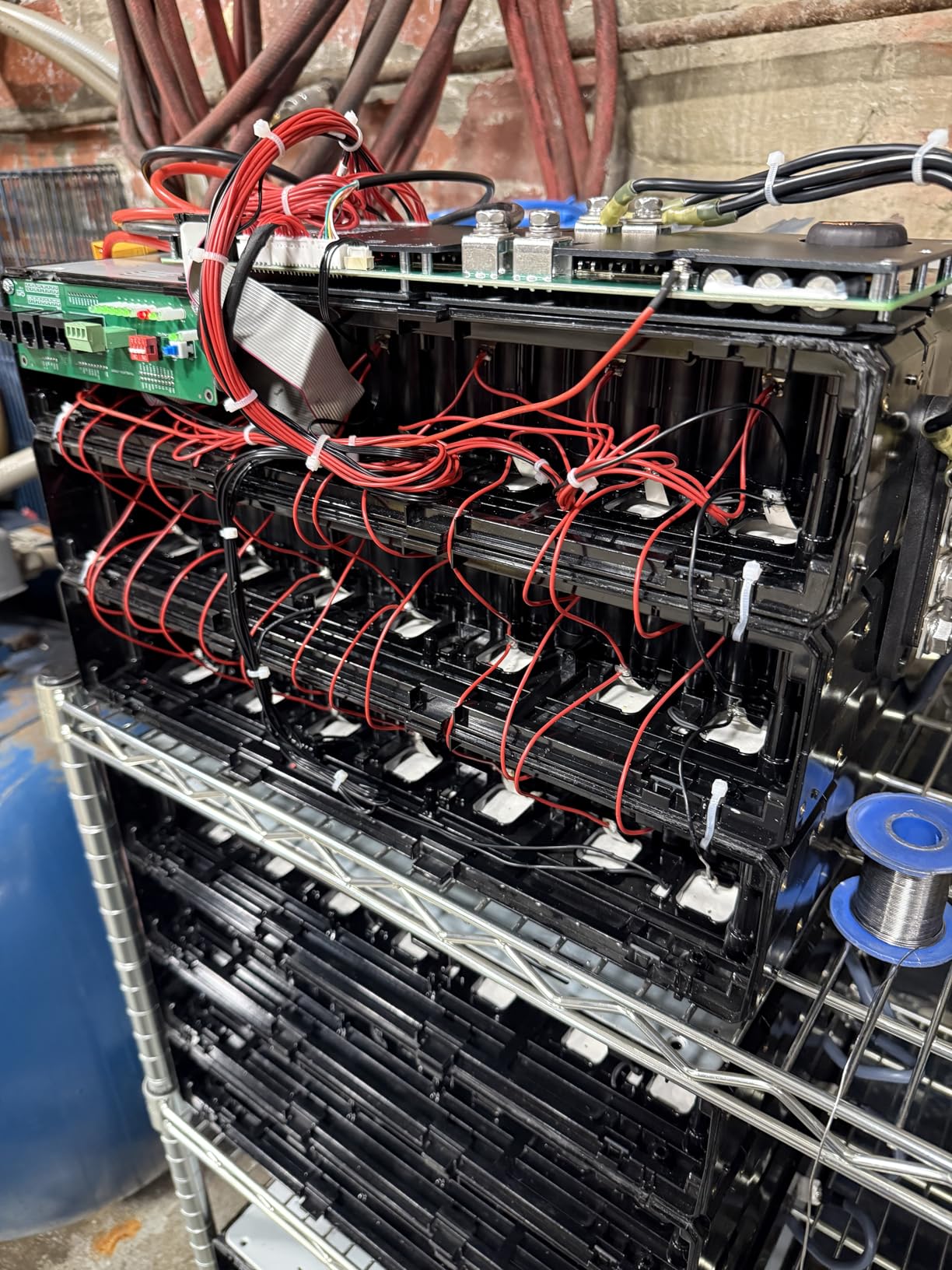 JKBMS Inverter BMS 8S-16S 24V-48V 200A - V19 Home Energy Storage BMS with UART Port, 2A Active Balance, Built-in Bluetooth, RS485 & CAN, for Solar System (JK-PB2A16S20P V19) customer photo 2