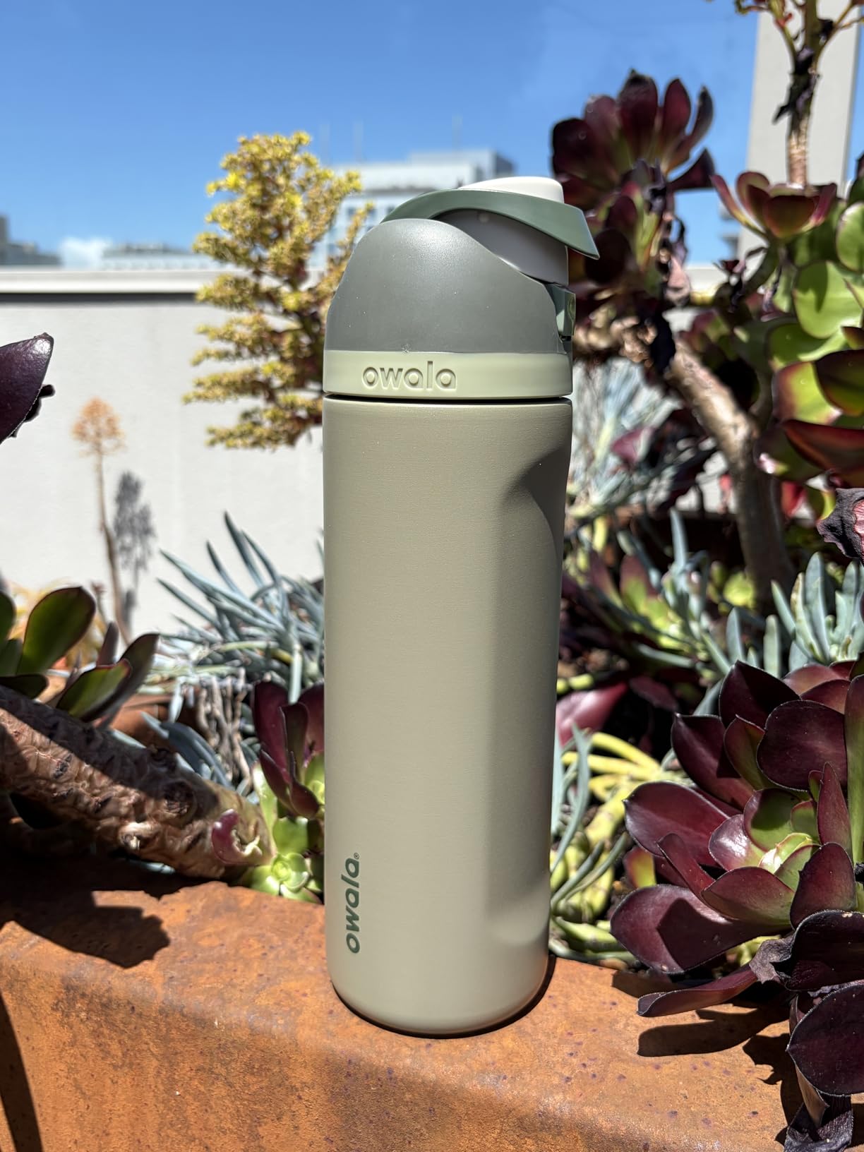Owala FreeSip Insulated Stainless Steel Water Bottle with Straw, BPA-Free, 24 Oz, Off Road customer photo 2