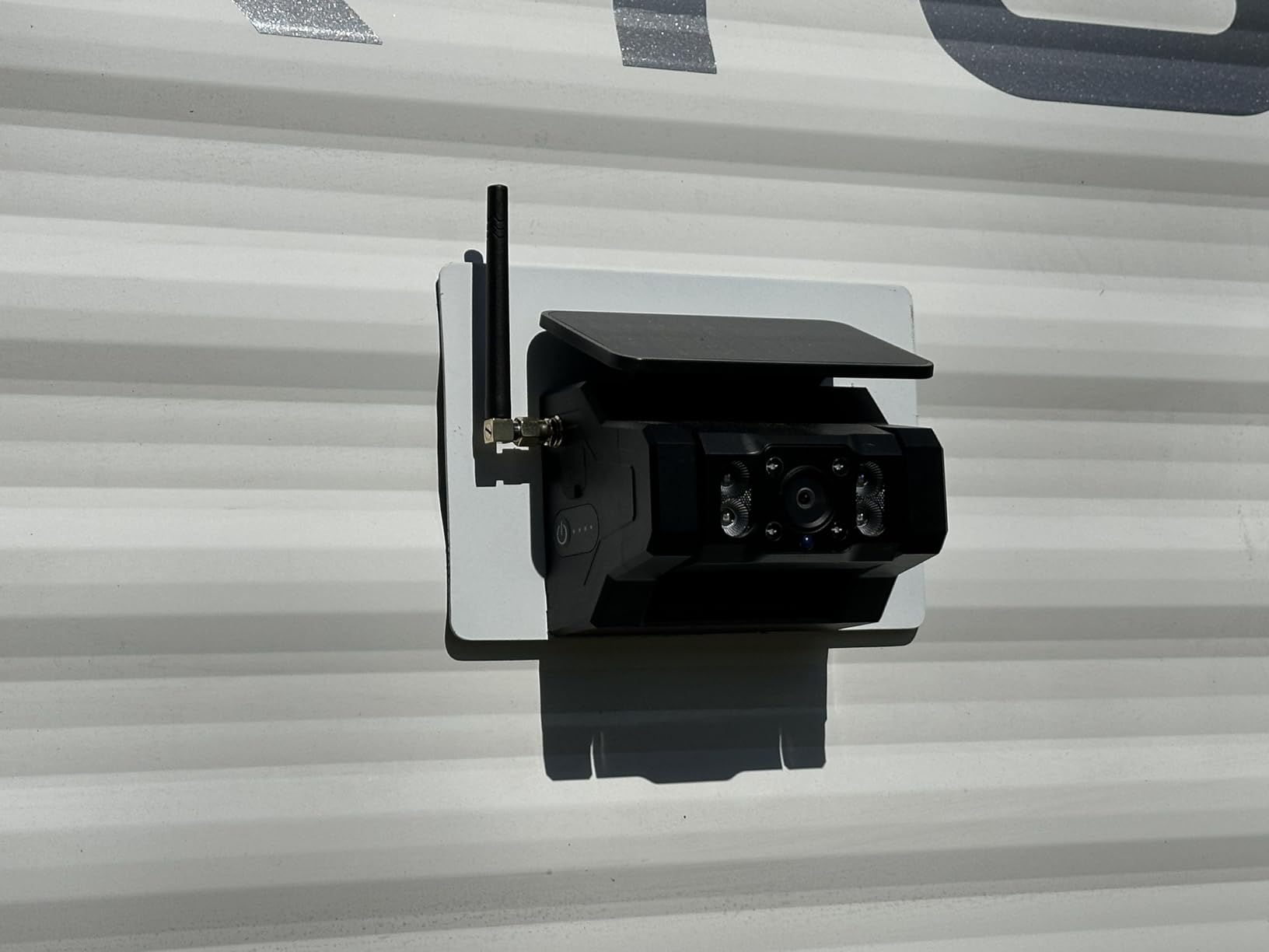 Wireless Solar Backup Camera for Trailer: Long-Range Signal Magnetic Backup Camera for Travel Trailer 7-Inch DVR Monitor 1080P HD Night Vision by Rohent - A70 customer photo 1