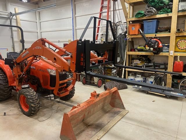 VEVOR Skid Steer Pallet Forks, 4000 lbs Rated Capacity, Pallets Fork Frame Attachment with 42-inch Pallet Forks Forklift Blades, 2-inch Hitch Receiver & Spear Sleeves customer photo 2